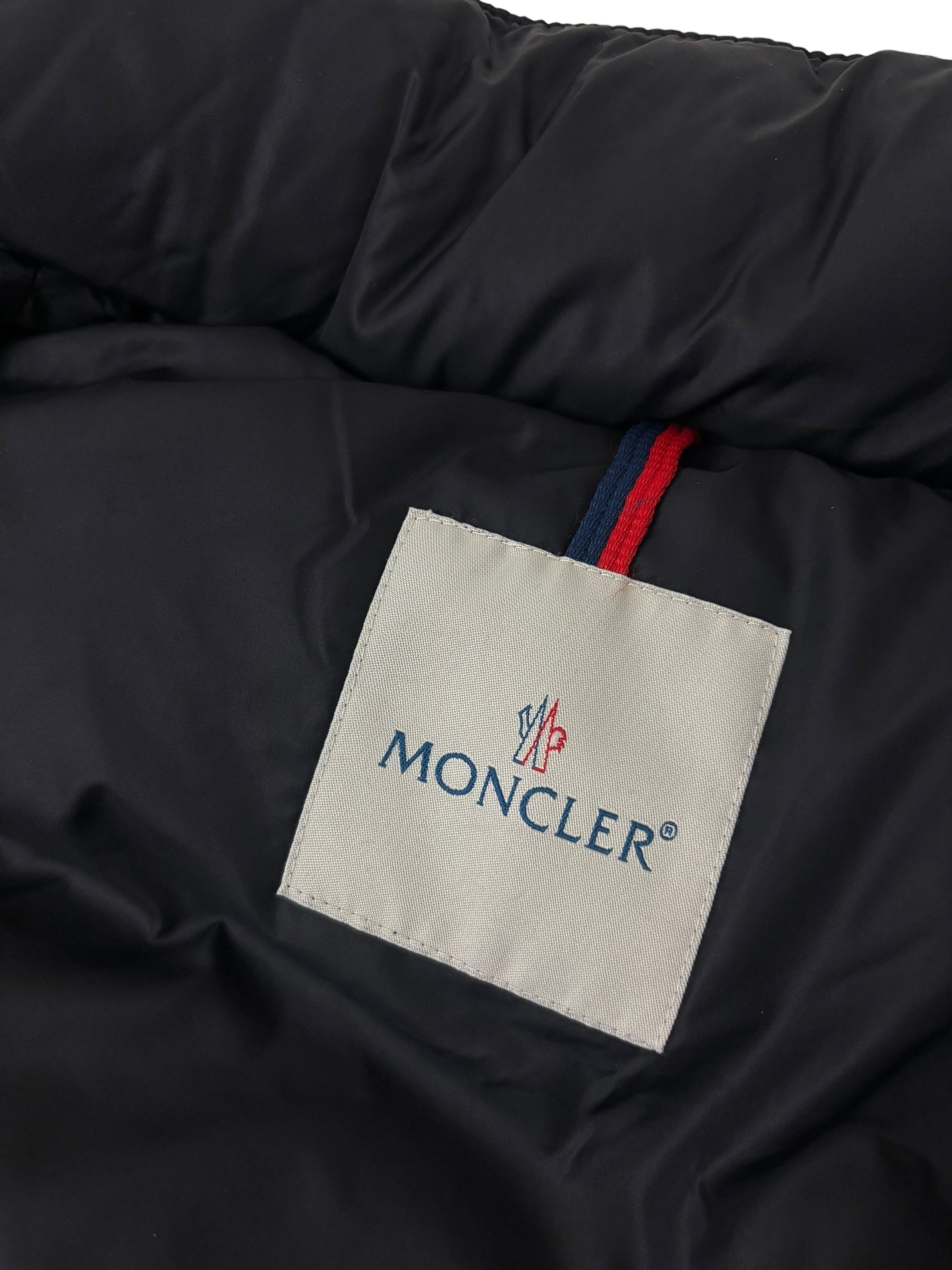 Gilet Moncler noir taille 5 - Vue de dos