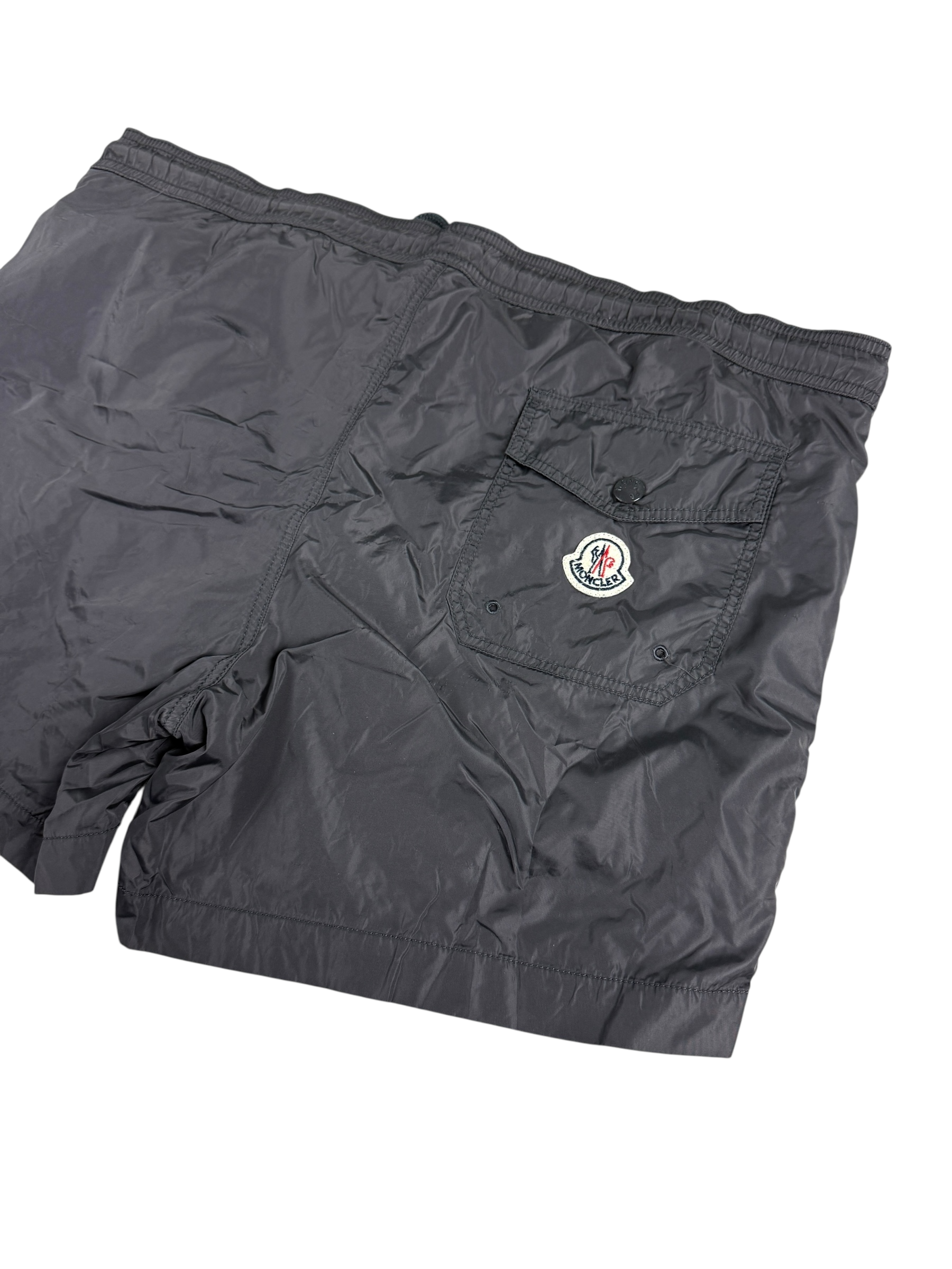 Short Moncler gris taille L - Vue de dos