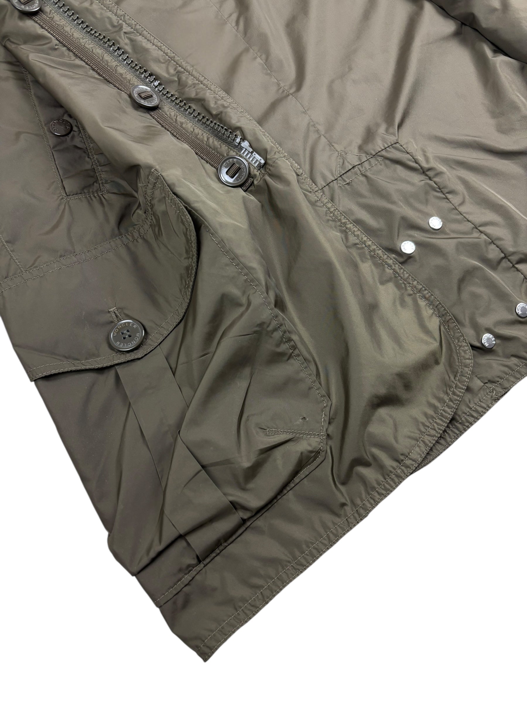 Veste Moncler kaki taille 3 - Logo et étiquette
