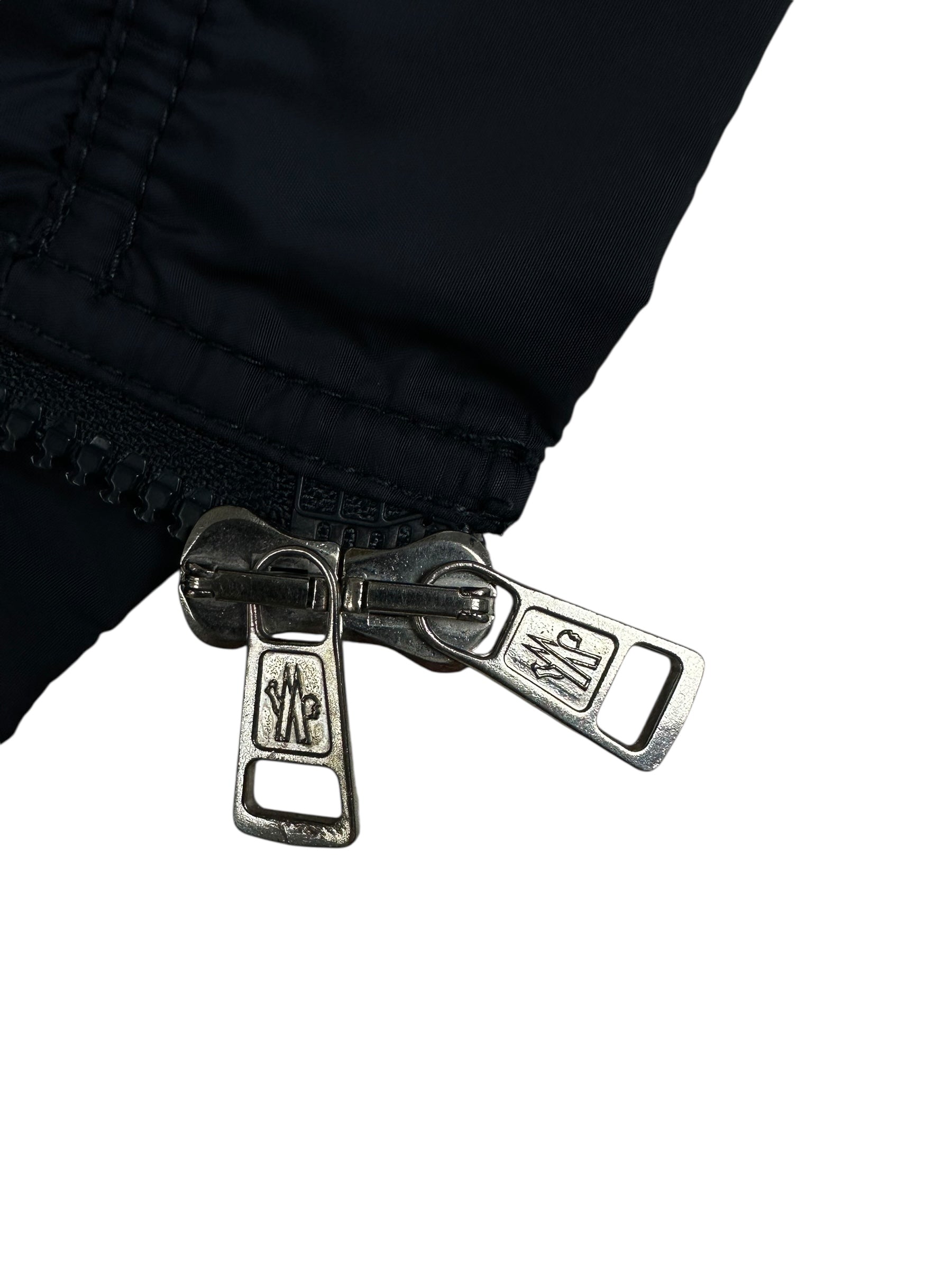 Veste Moncler marine taille 2 - Détail