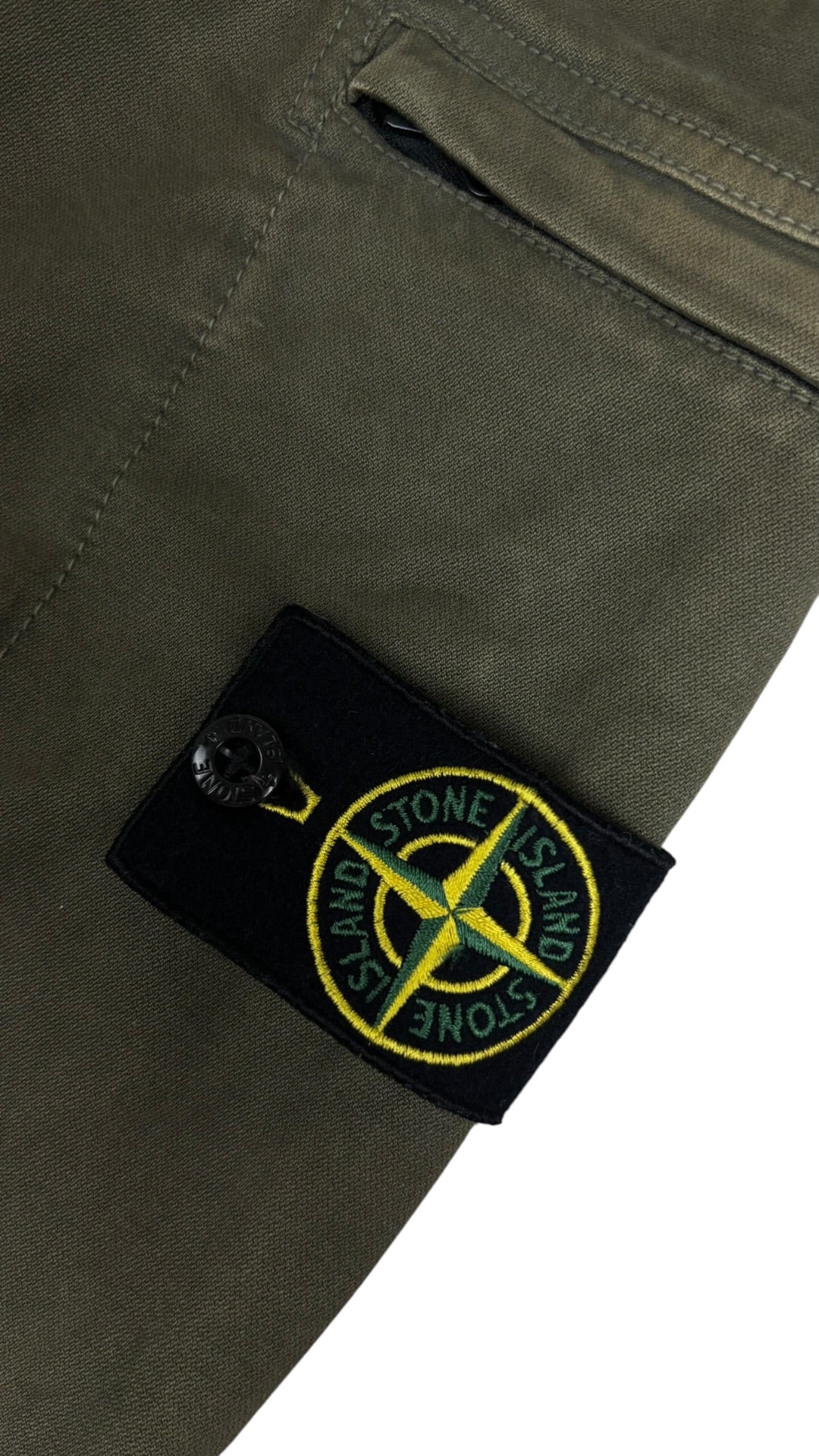 Pantalon cargo Stone Island kaki taille W28 - vue 2/3