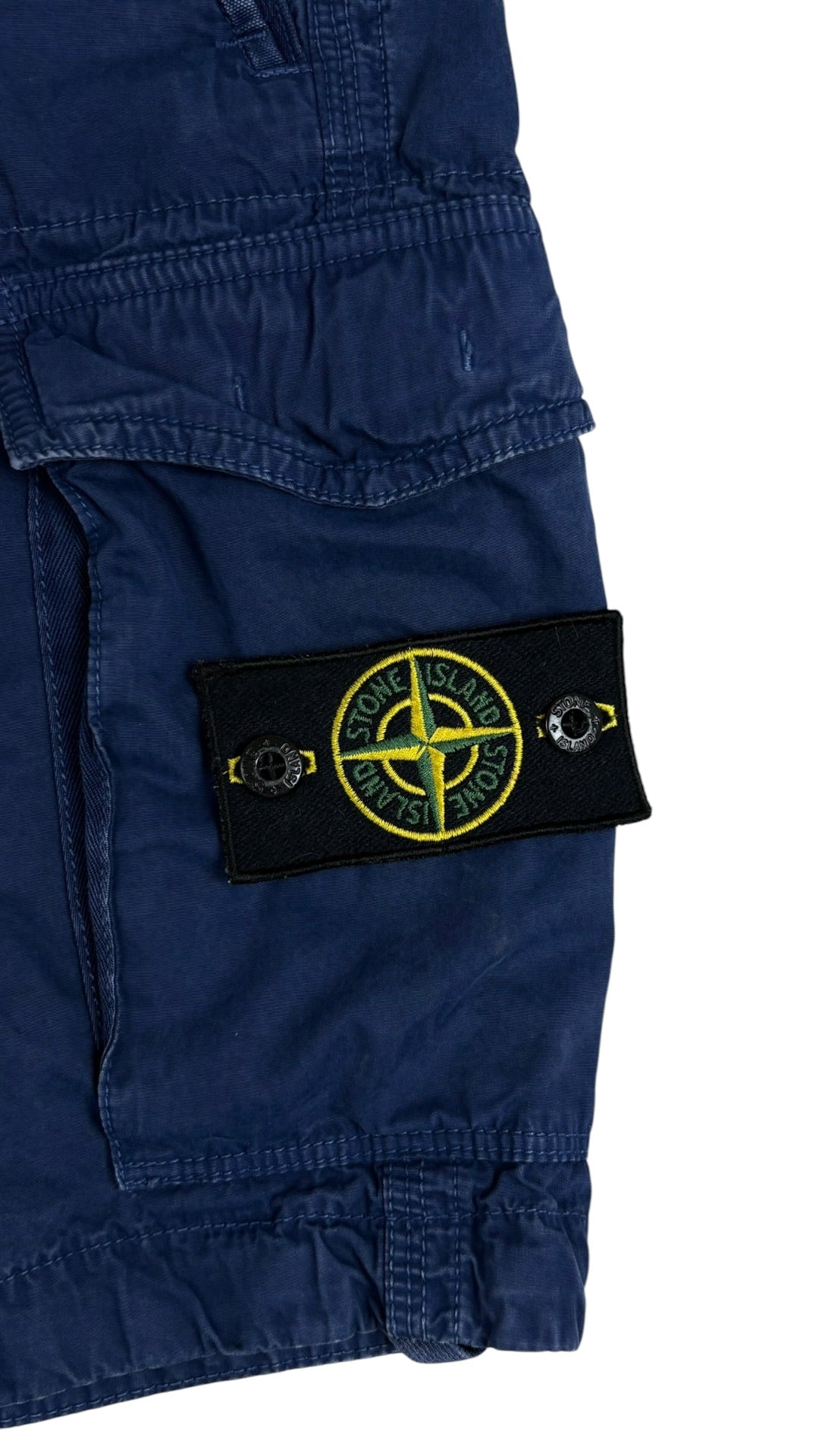 Short Cargo Stone Island bleu taille W30 - Détail