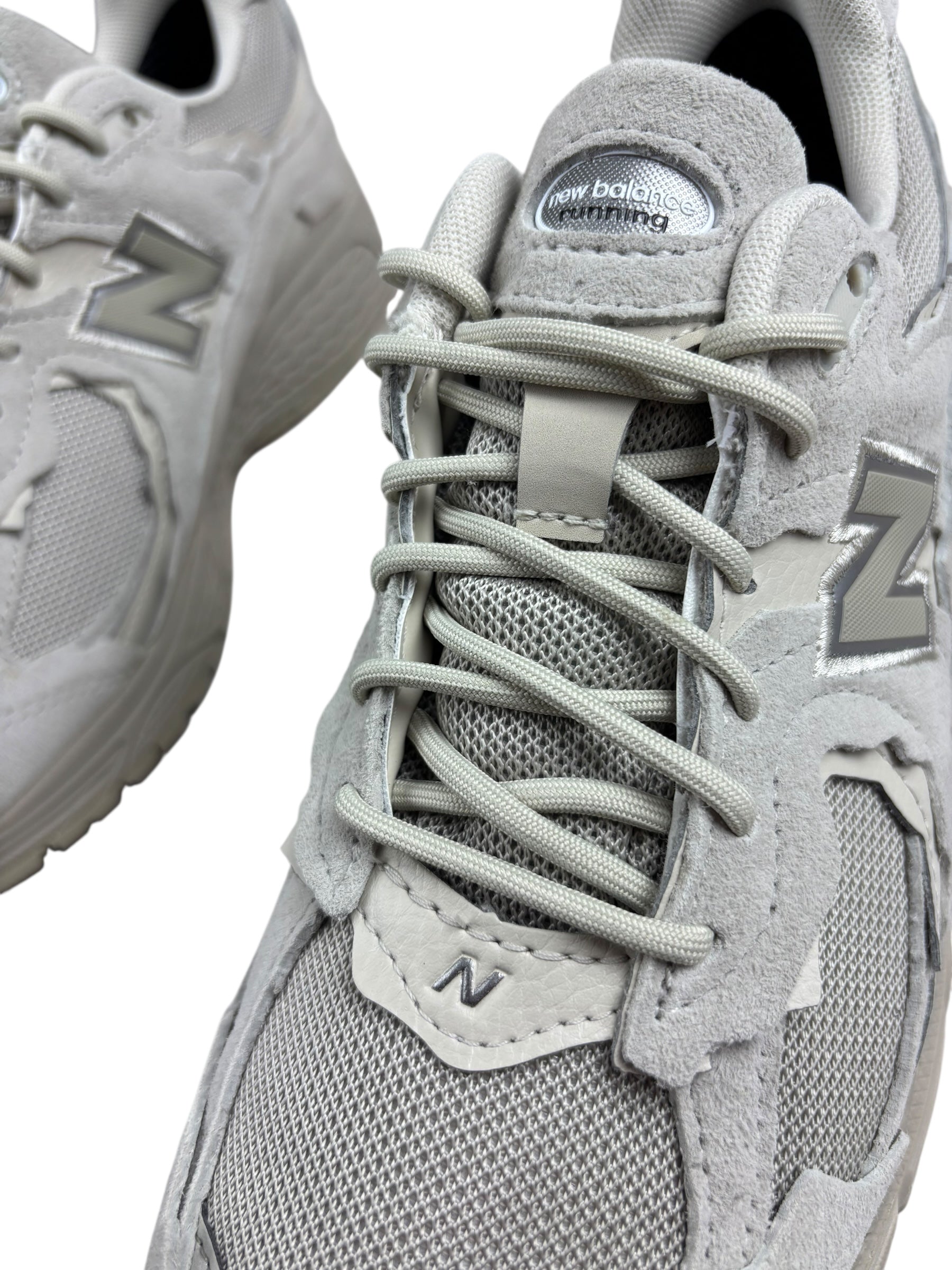Sneakers New Balance crème taille 40 1/2 - Logo et étiquette