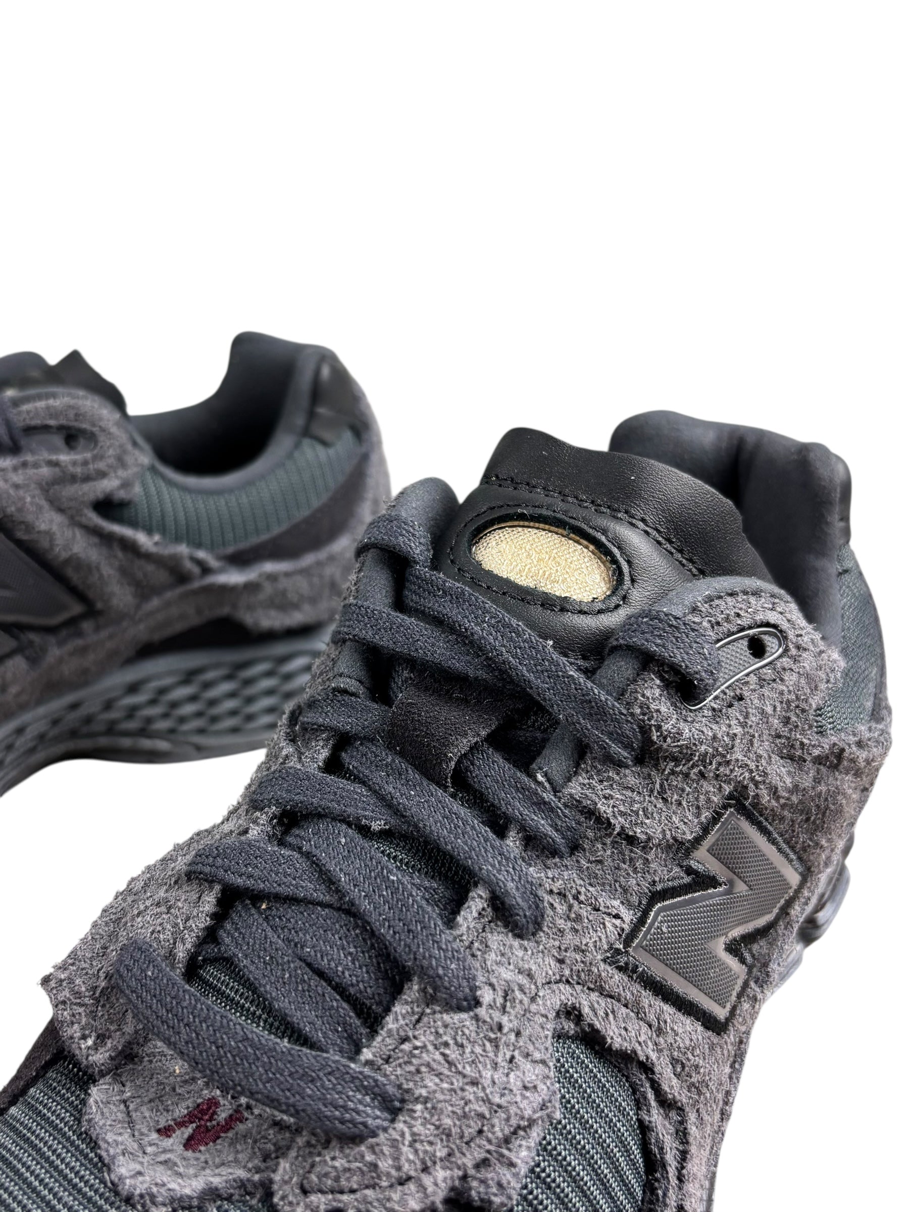 Sneakers New Balance gris taille 40 - Logo et étiquette