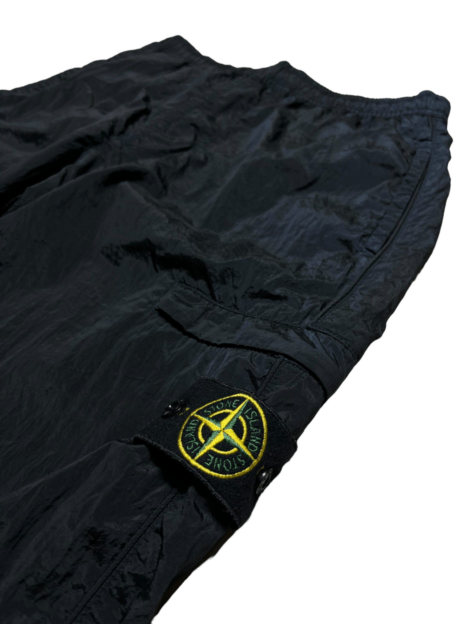 PANTALON STONE ISLAND NYLON - NB08 SHOP