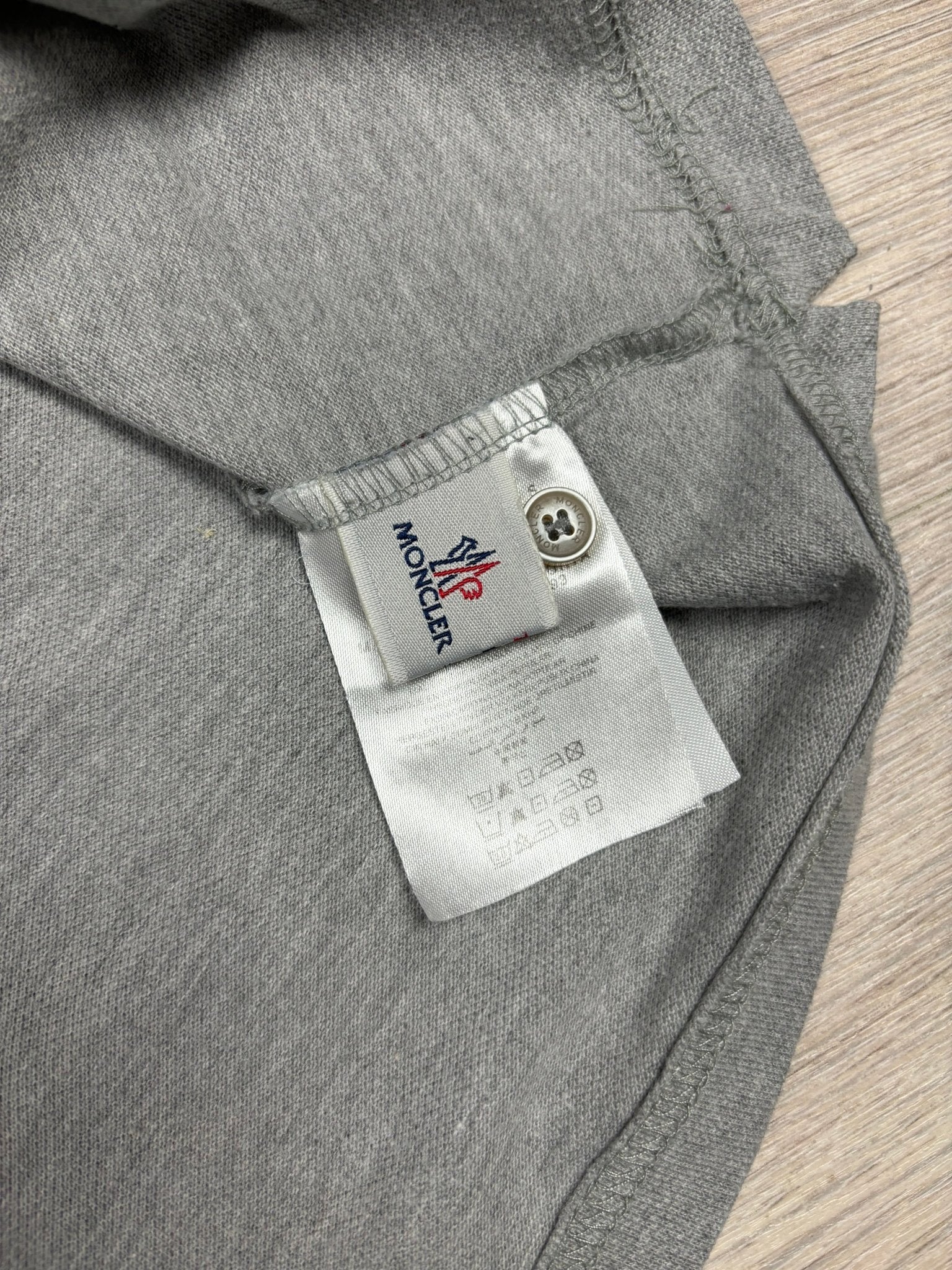POLO MONCLER - NB08 SHOP