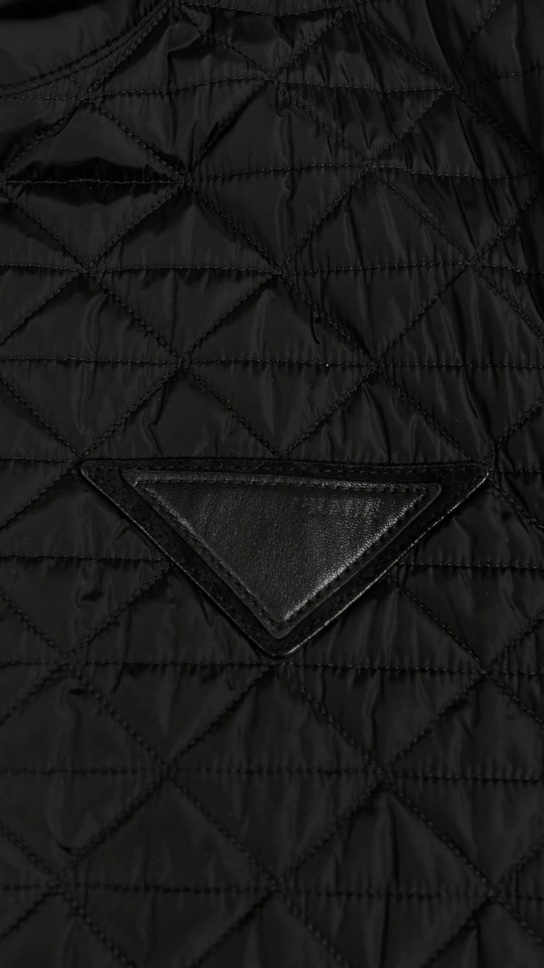 Cardigan Prada noir taille 48 - Vue de dos