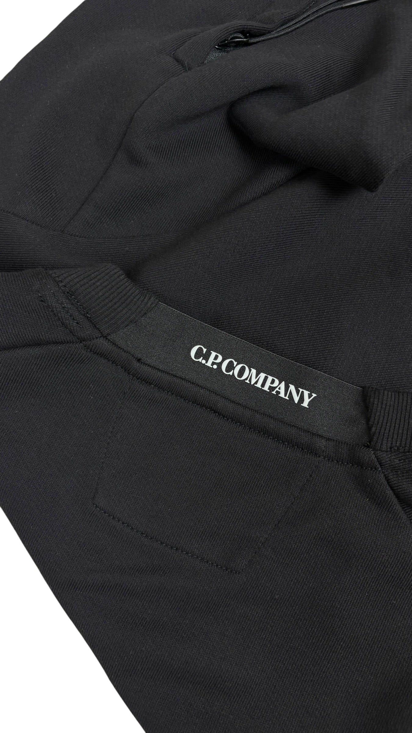 Crewneck C.P Company noir neuf Collection 2026 - vue 4/5