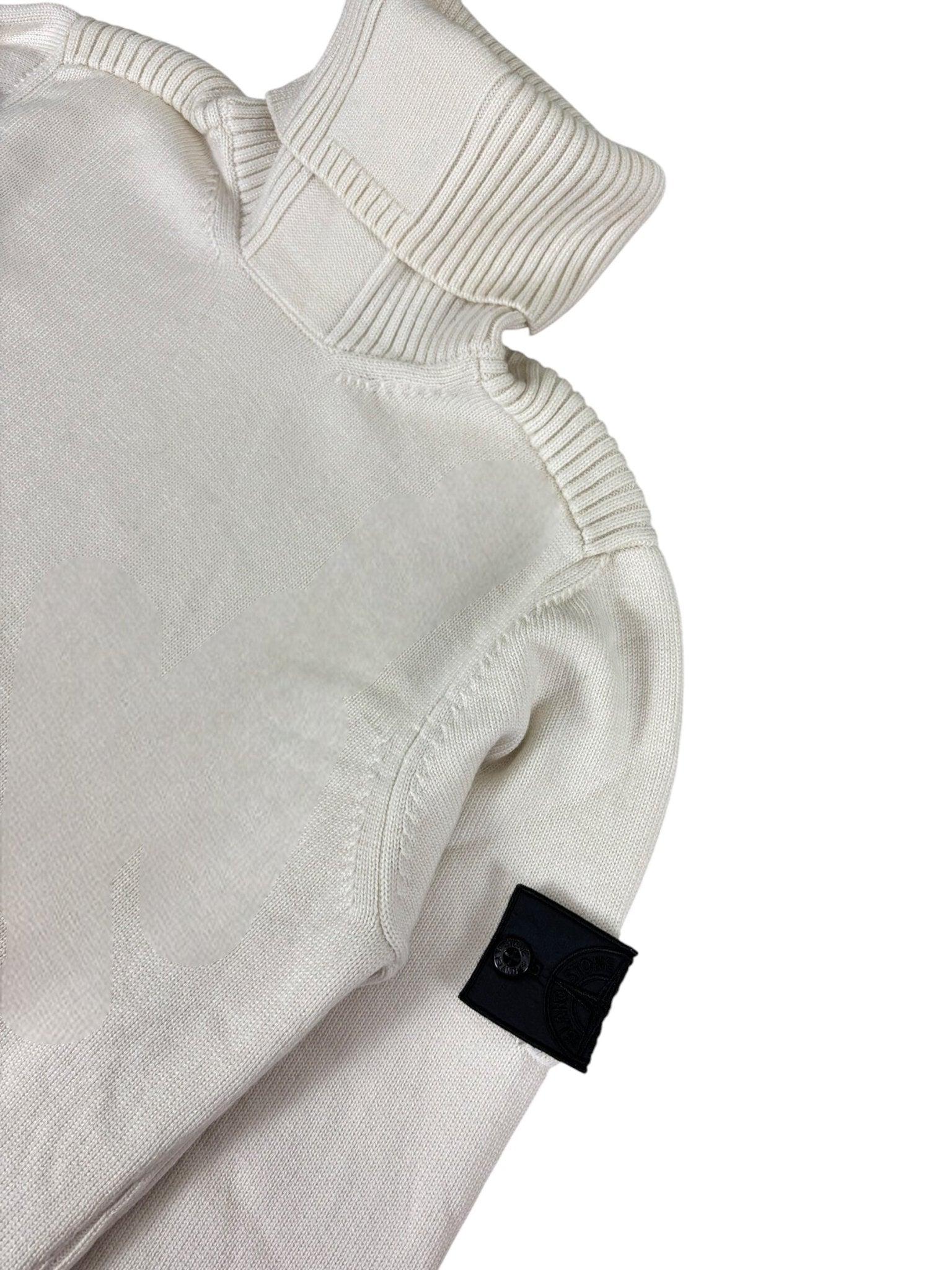 PULL STONE ISLAND SHADOW PROJECT - NB08 SHOP