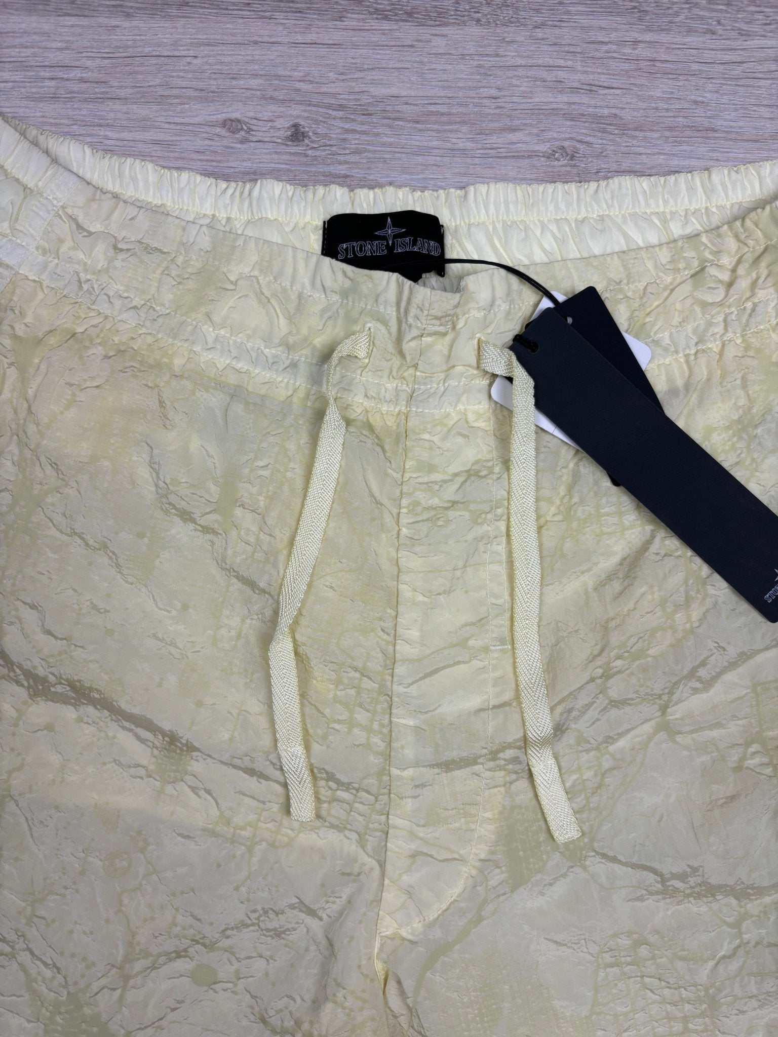 SHORT STONE ISLAND SHADOW PROJECT - NB08 SHOP