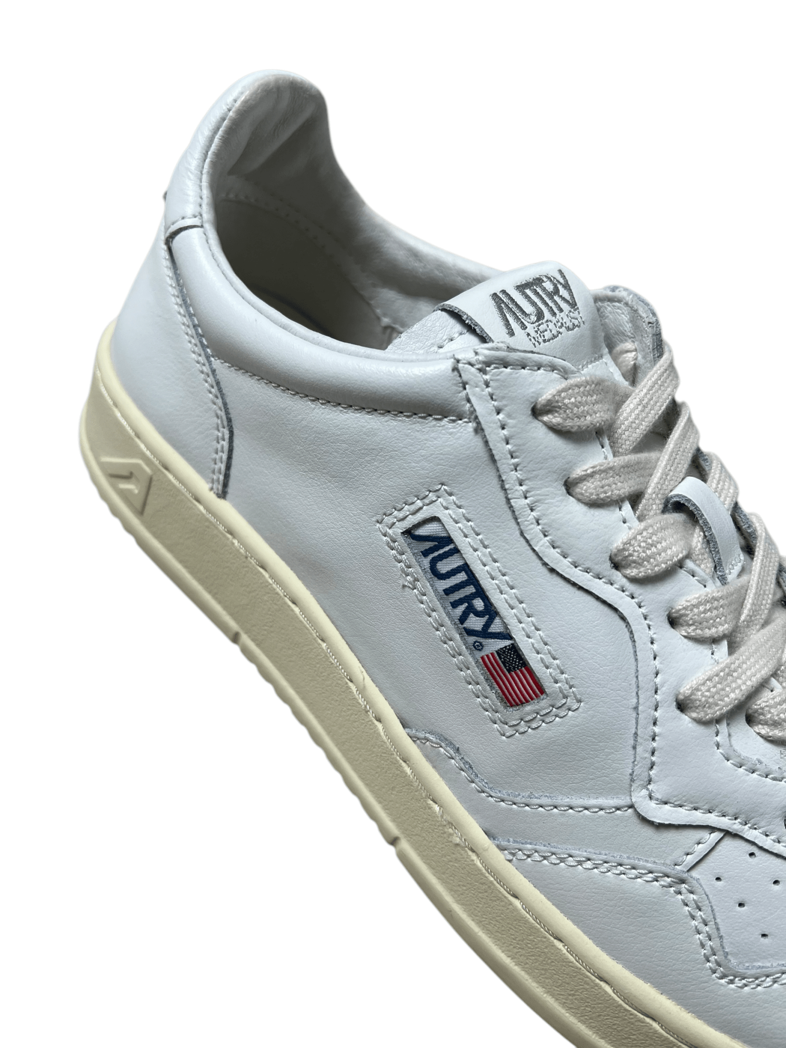 SNEAKERS AUTRY - NB08 SHOP