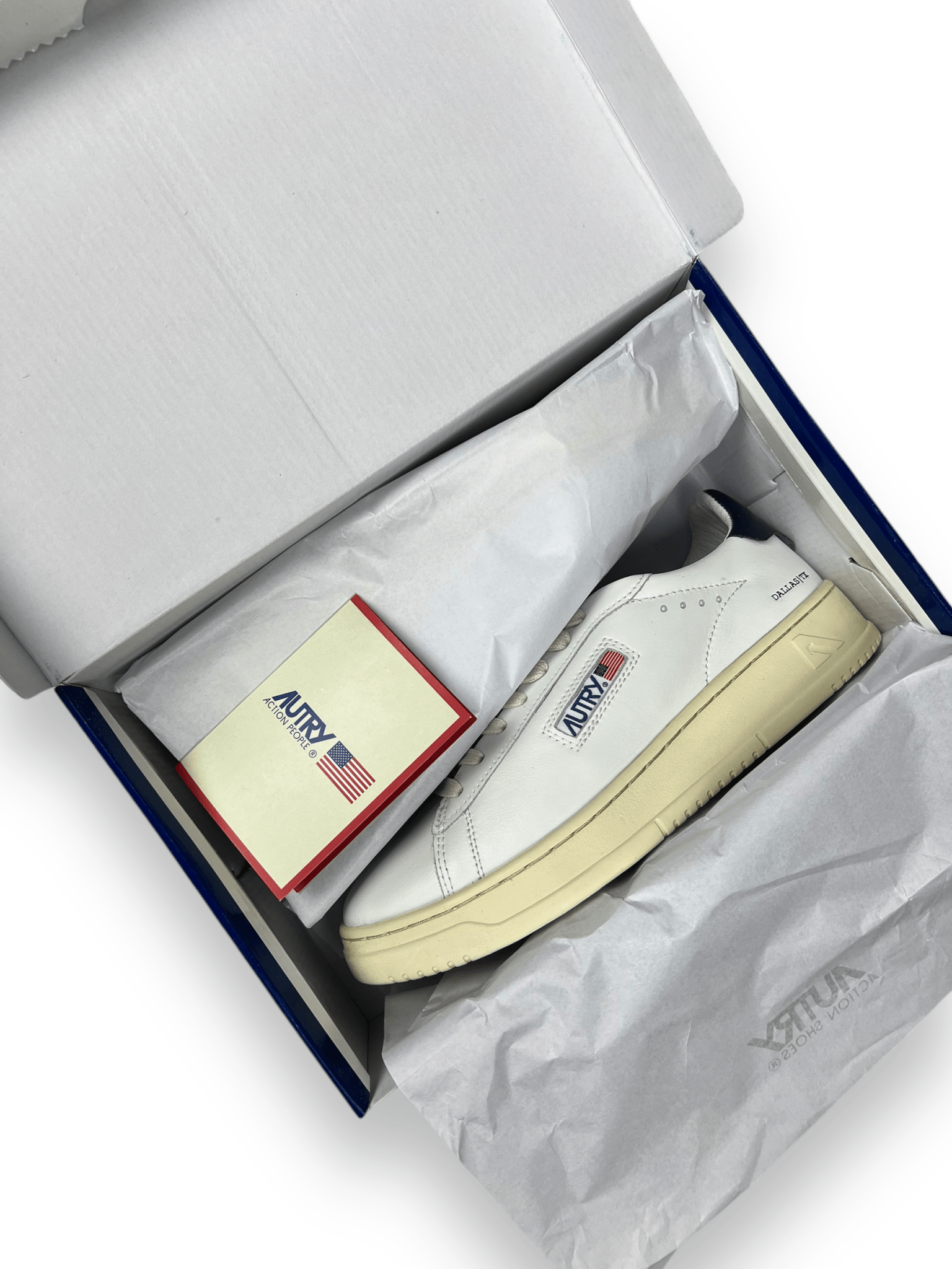 SNEAKERS AUTRY - NB08 SHOP