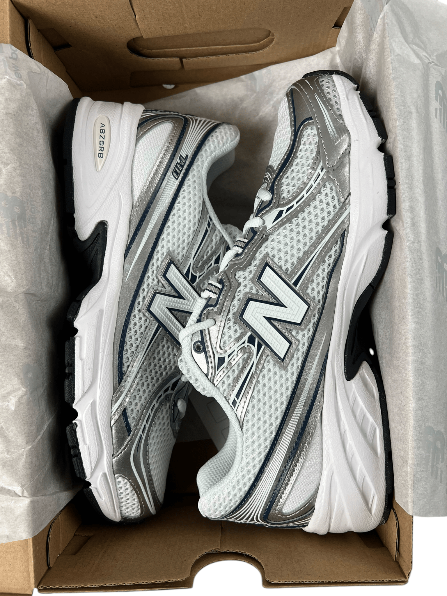 SNEAKERS NEW BALANCE 740 - NB08 SHOP