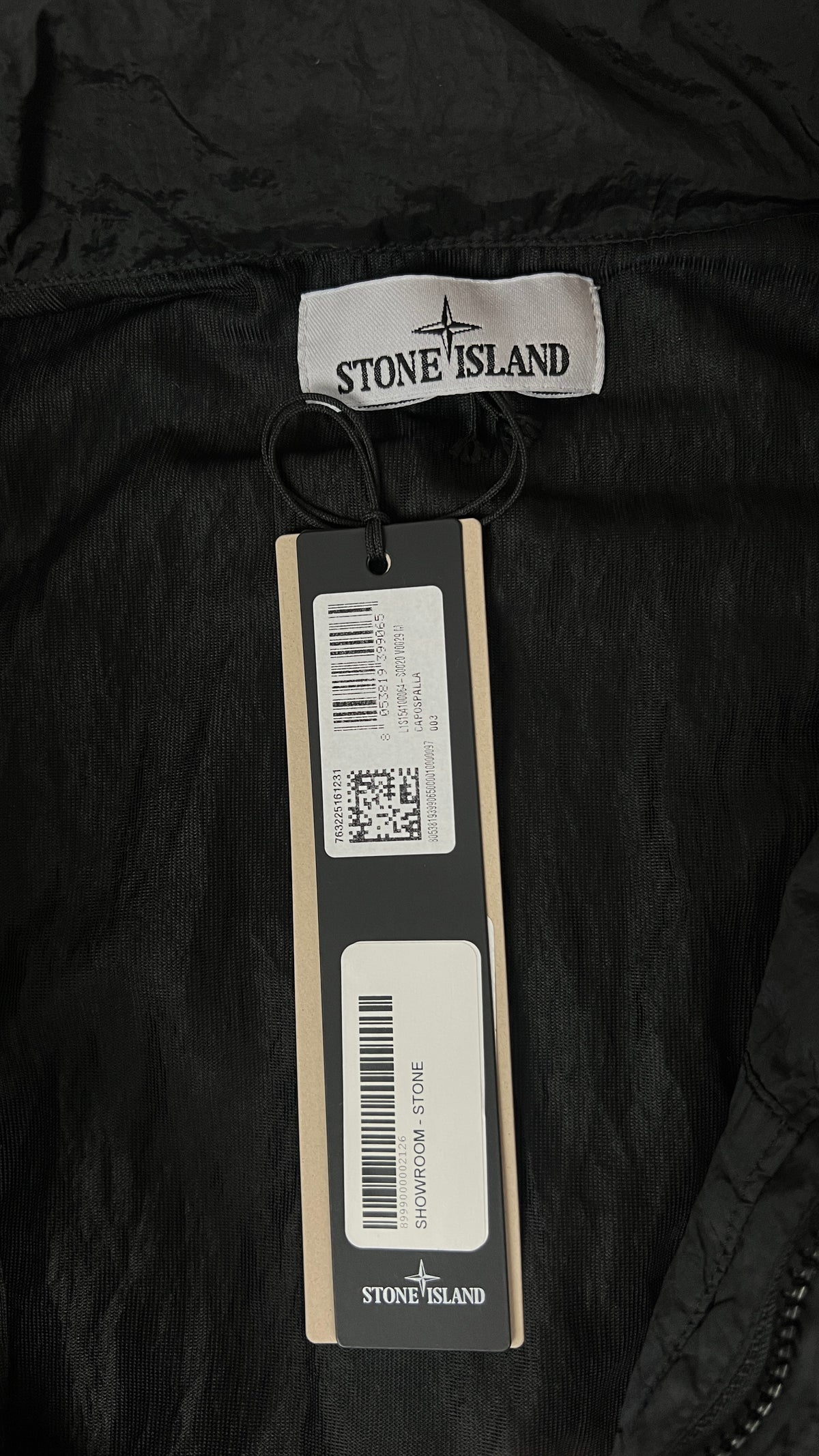 Blouson Stone Island Nylon Metal Watro-TC Econyl noir, détail étiquettes et finitions — vue 6
