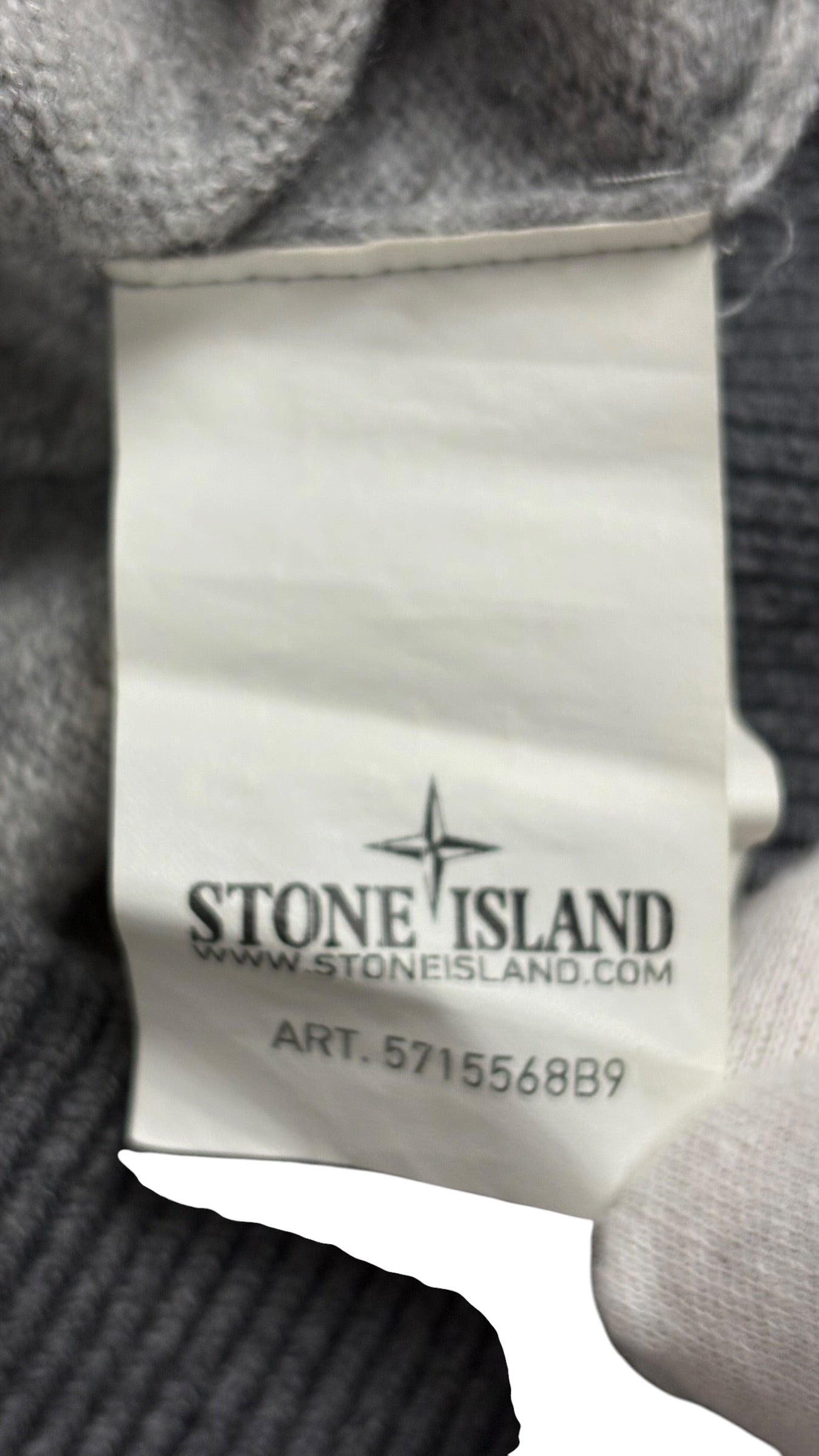 Hoodie Stone Island gris taille M - Logo et étiquette