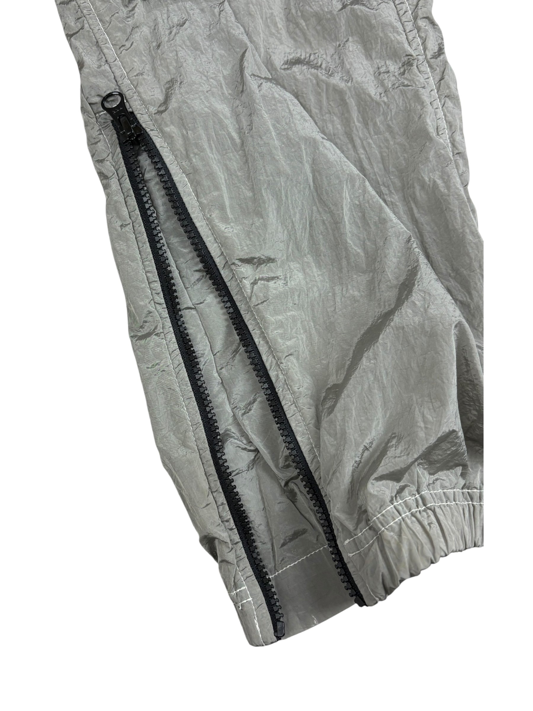 Pantalon Stone Island gris clair taille PANTALON W34 - Détail