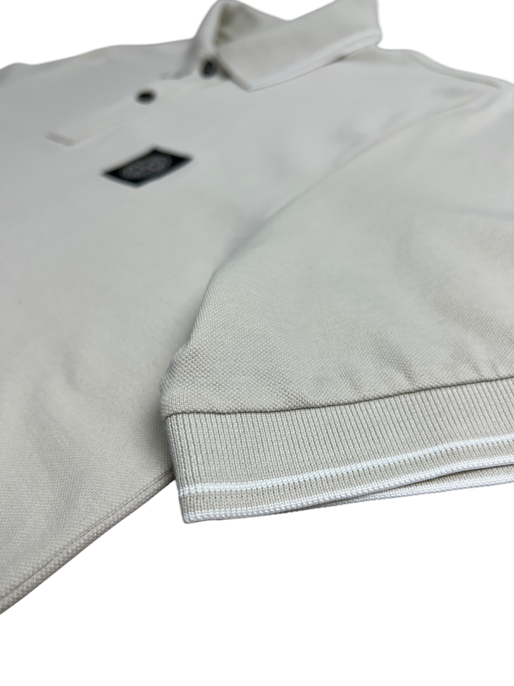 Polo Stone Island crème taille XXL - Détail