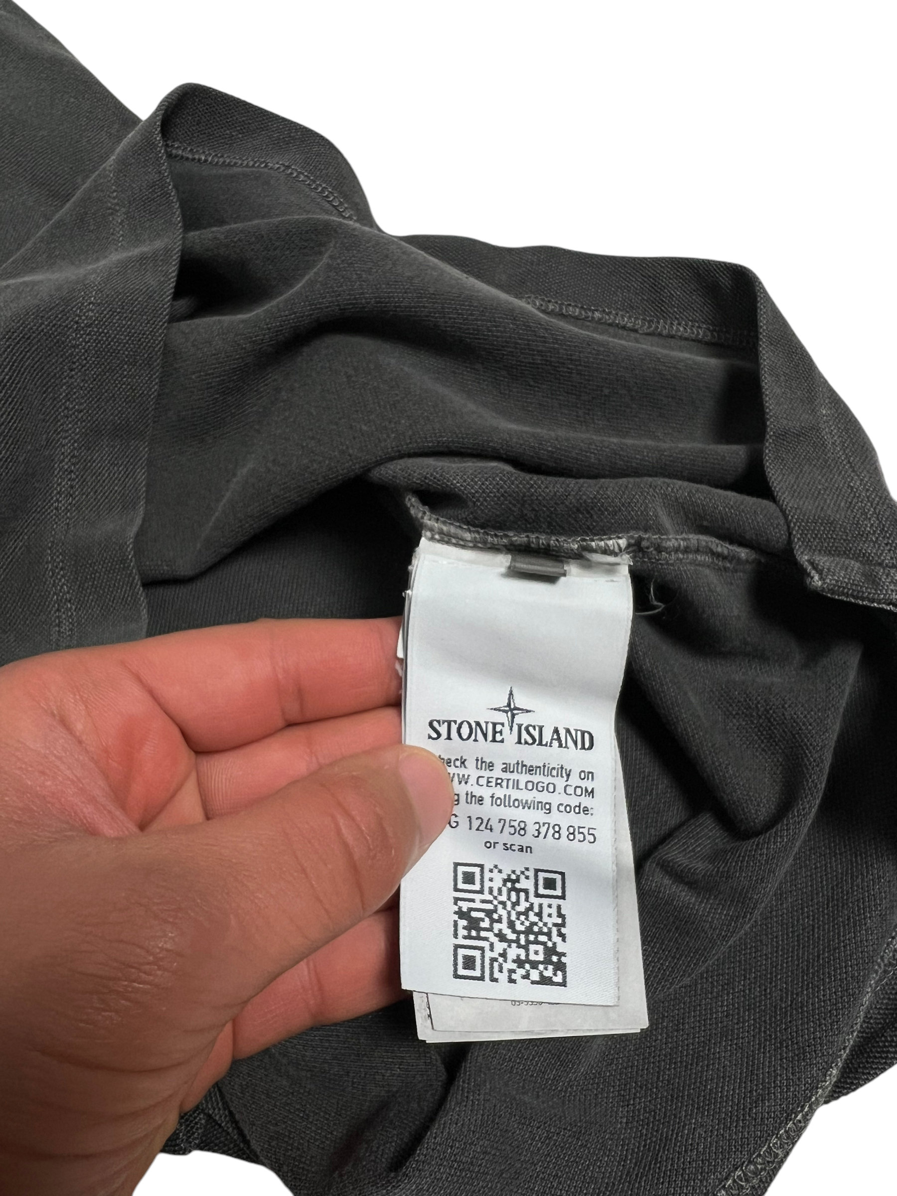 Polo Stone Island gris taille M - Logo et étiquette