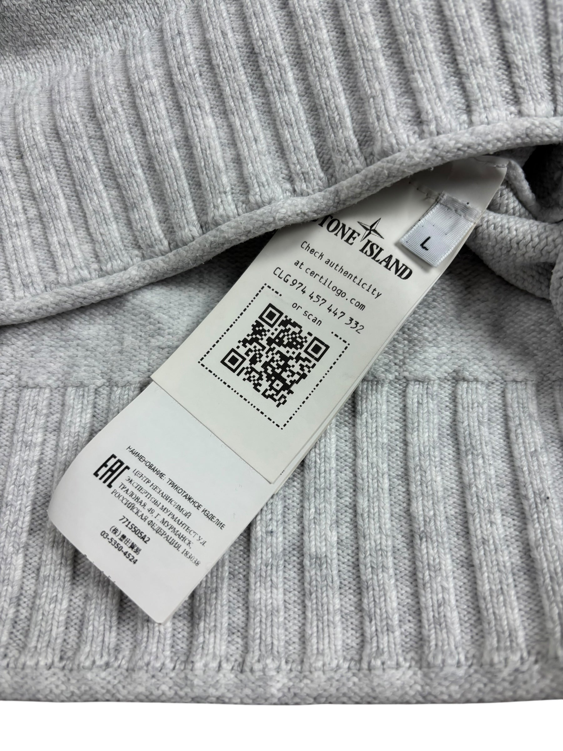 Pull Stone Island gris clair taille L - Logo et étiquette