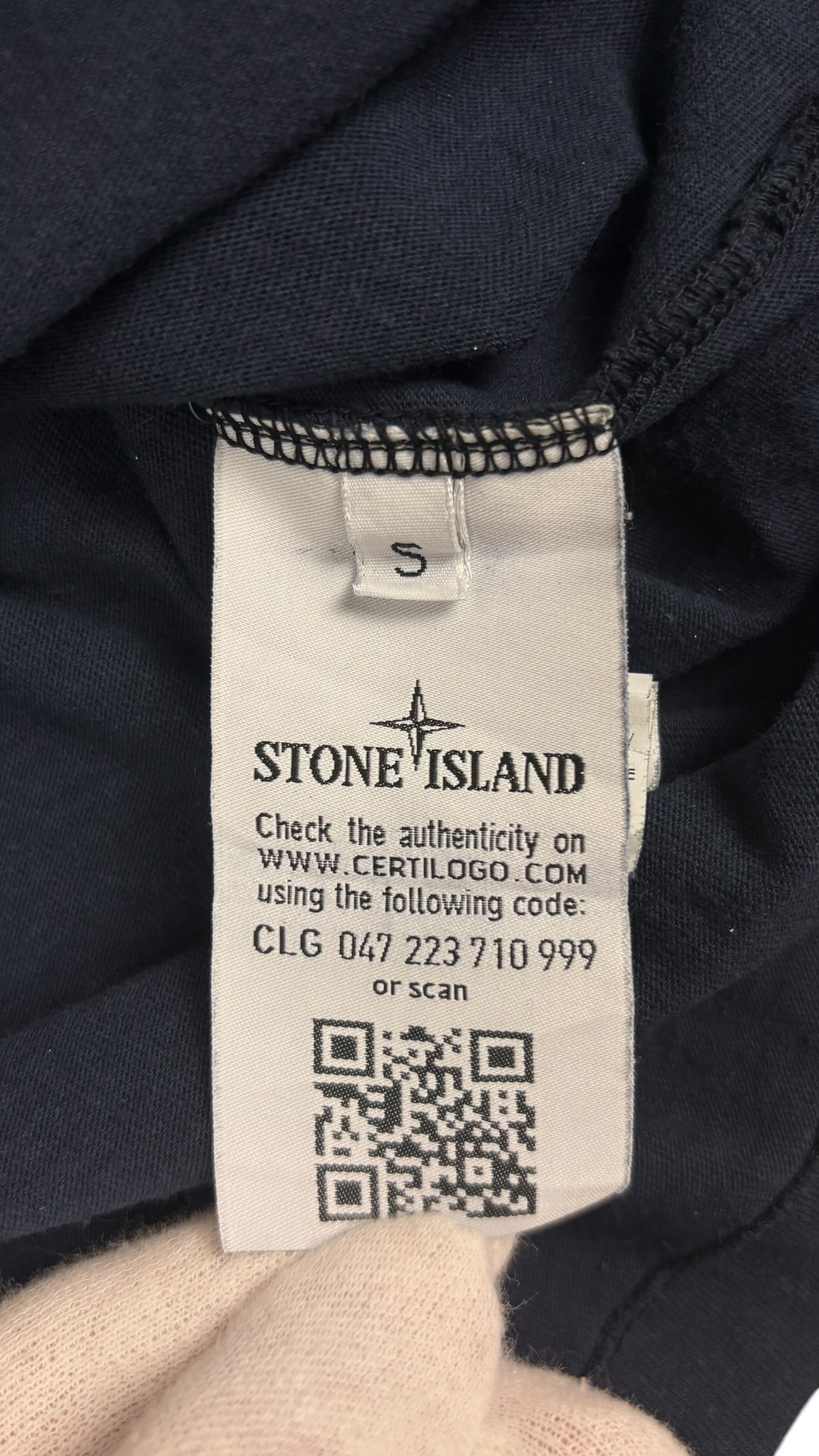 Pull Stone Island marine taille S - Logo et étiquette