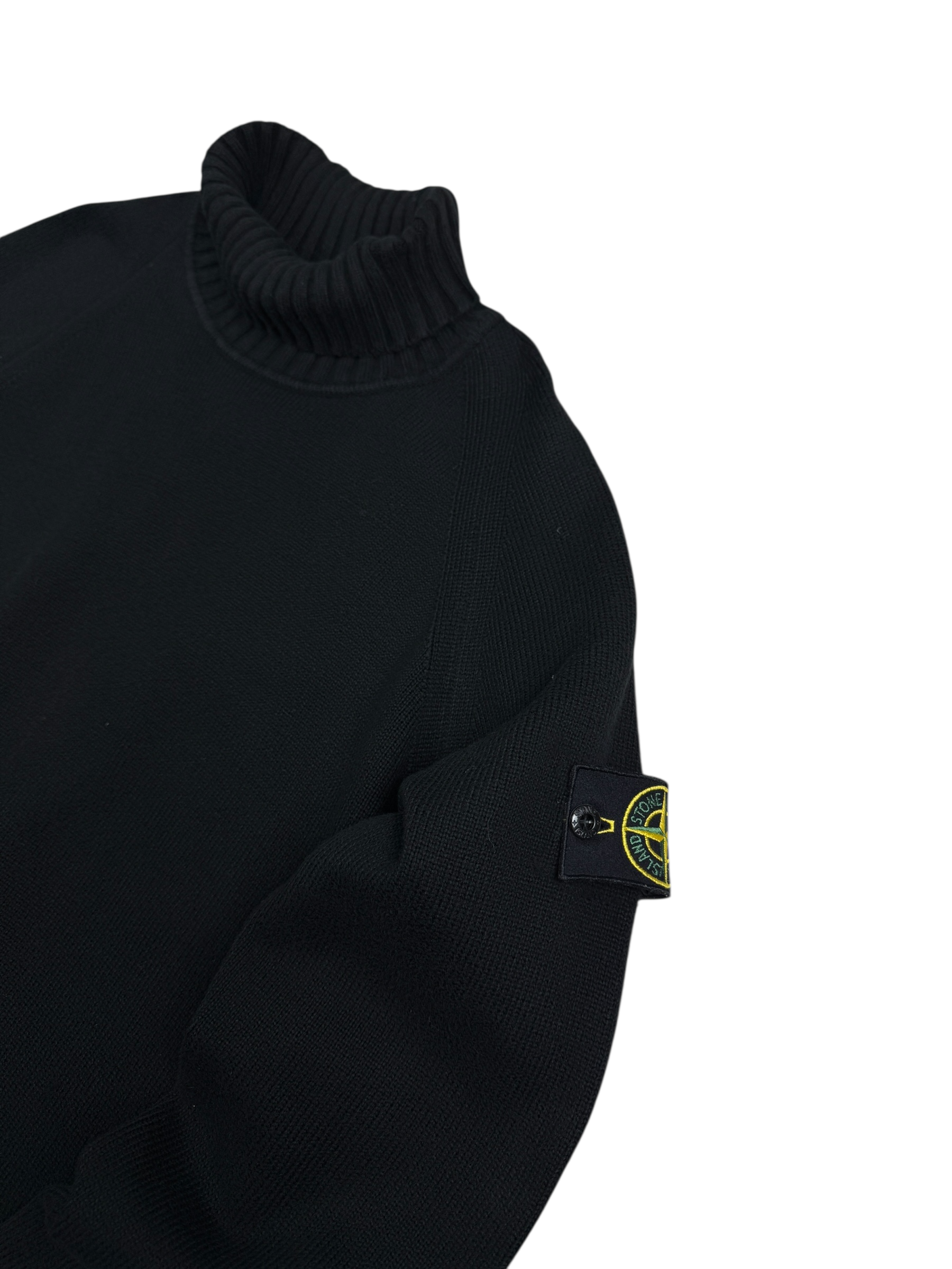 Pull Stone Island noir taille L - Logo et étiquette
