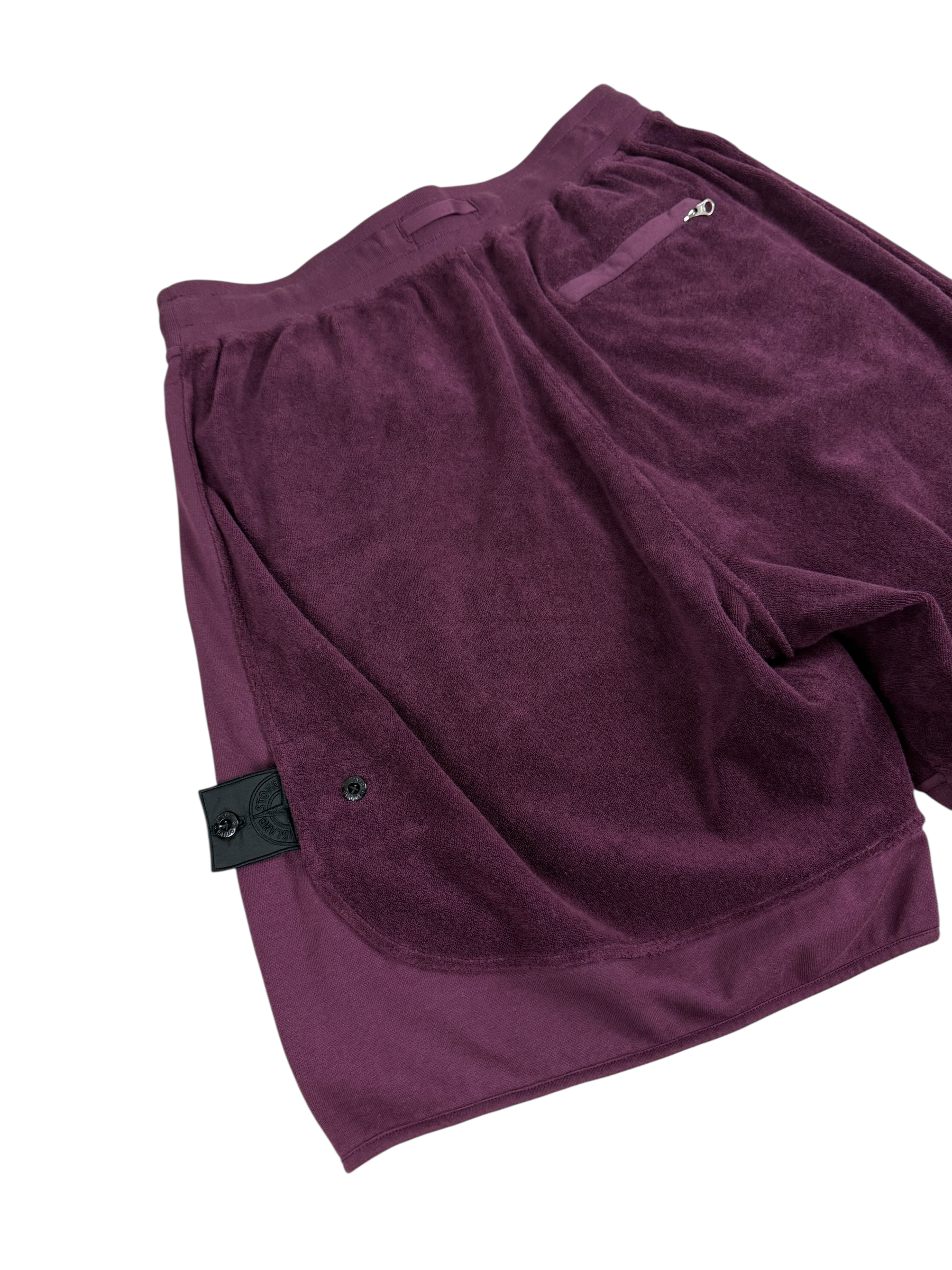Short Stone Island bordeaux taille M - Logo et étiquette
