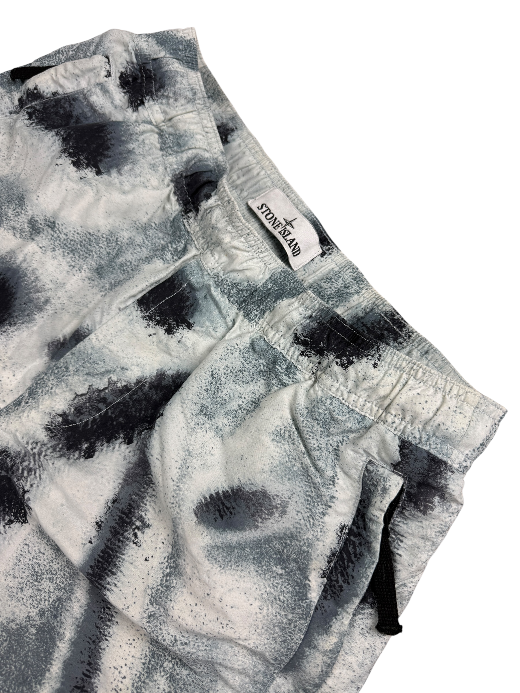 Short Stone Island gris / blanc taille S - Vue de dos