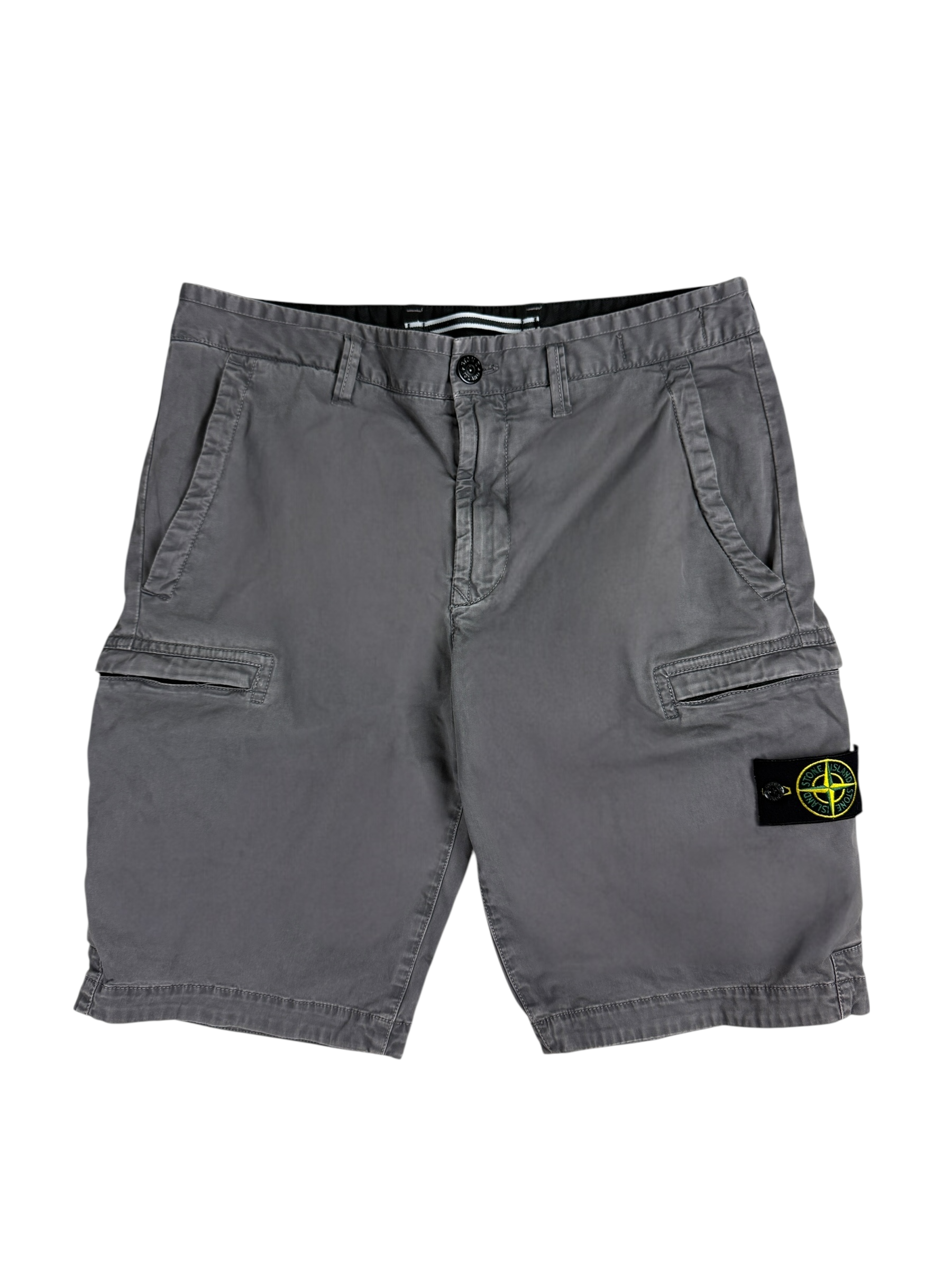 Short Stone Island gris taille W31 - Vue de face