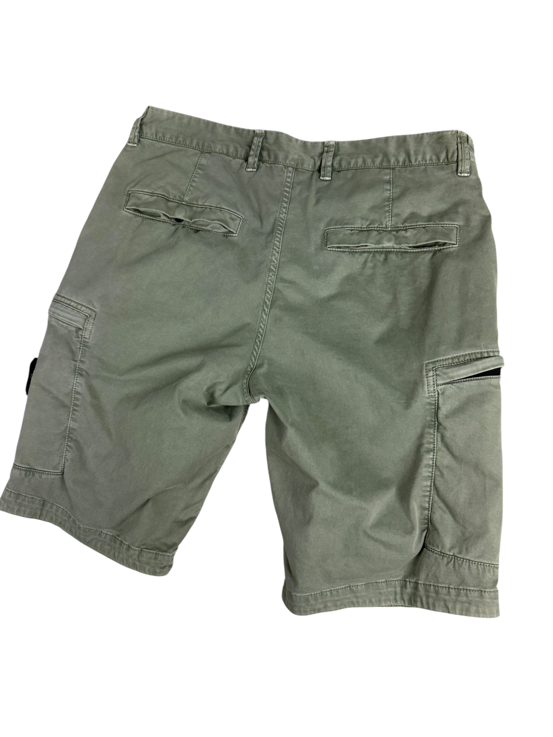 Short Stone Island kaki taille W31 - Détail