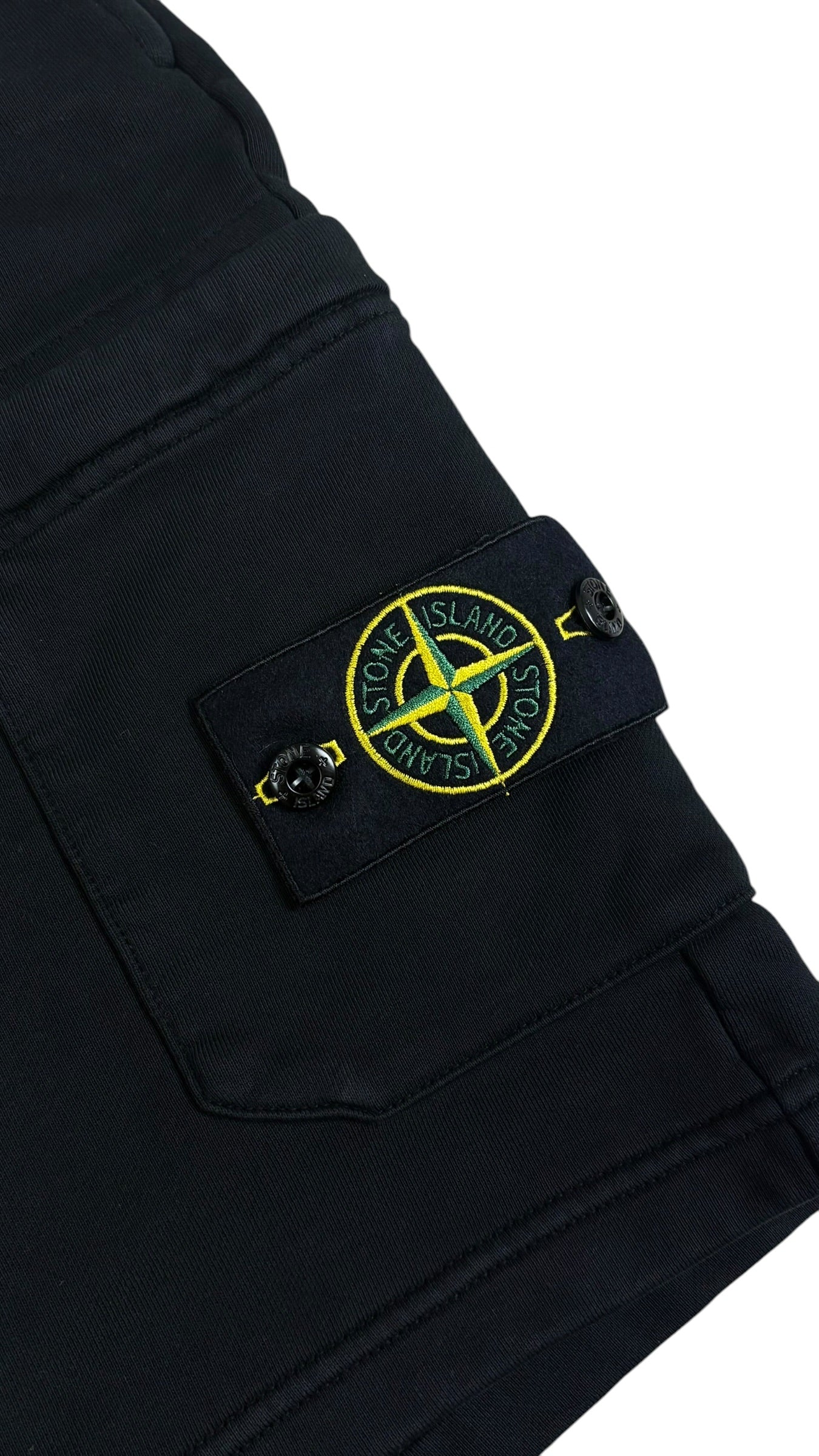 Short Stone Island noir taille S - Détail