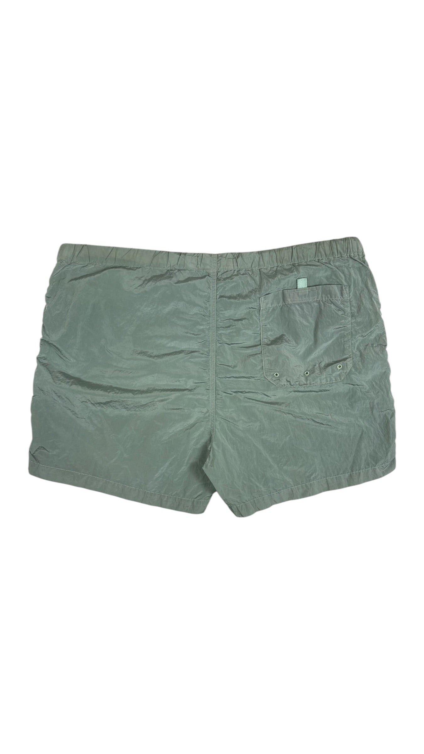 Short Stone Island vert taille L - Vue de dos