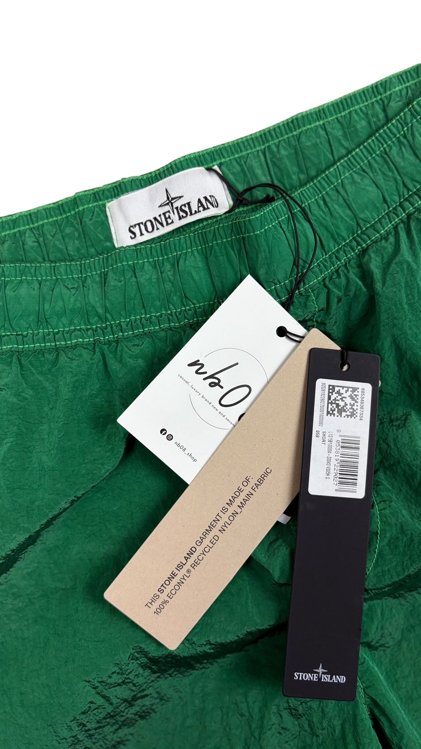 Short Stone Island vert taille S - Logo et étiquette