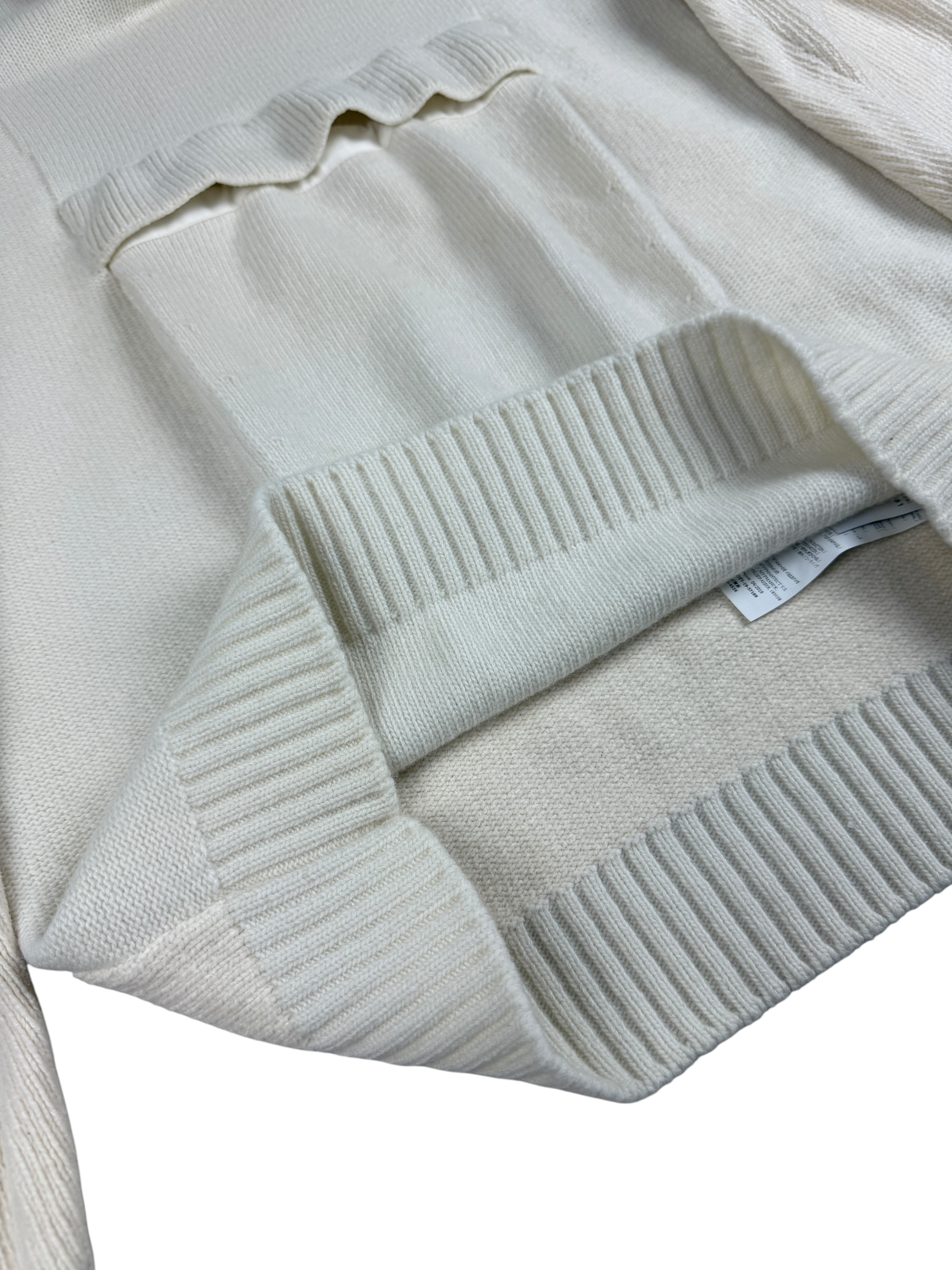 Sweat Stone Island crème taille L - Logo et étiquette