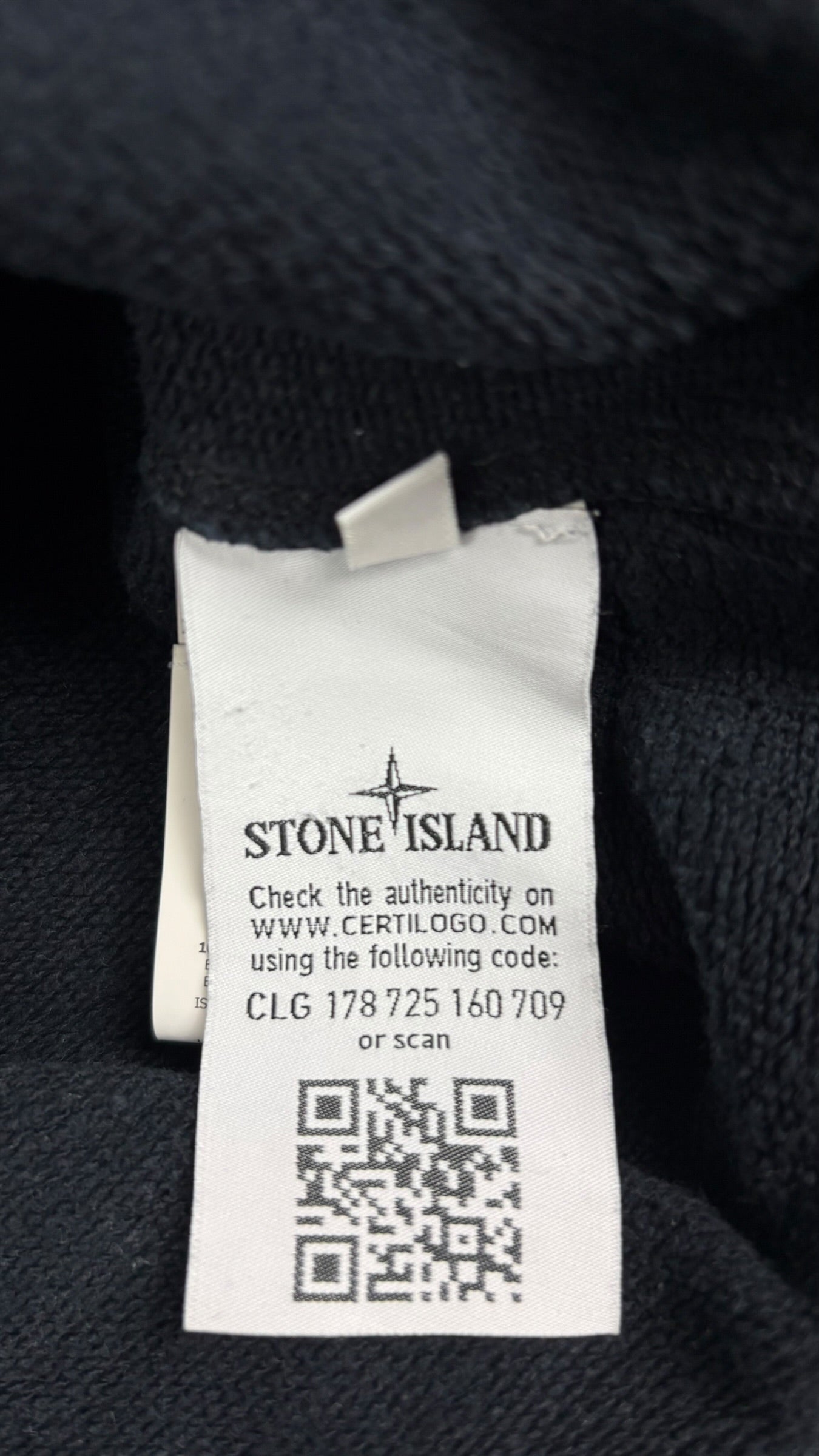 Sweat Stone Island marine taille M - Logo et étiquette