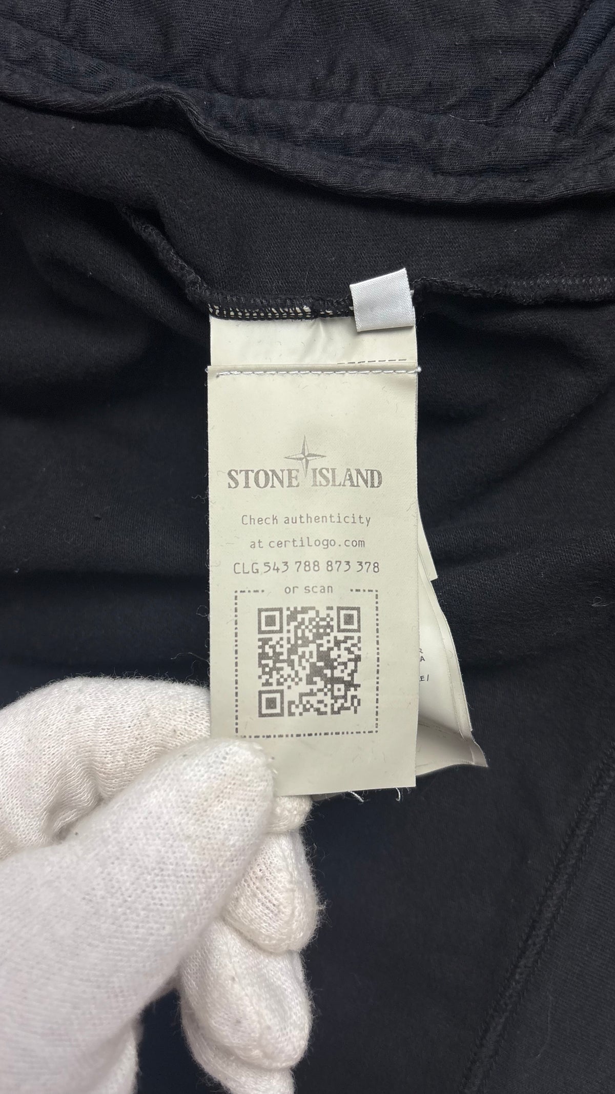 Sweat-shirt Hoodie Zippé Stone Island noir taille L, détail étiquettes et finitions — vue 5