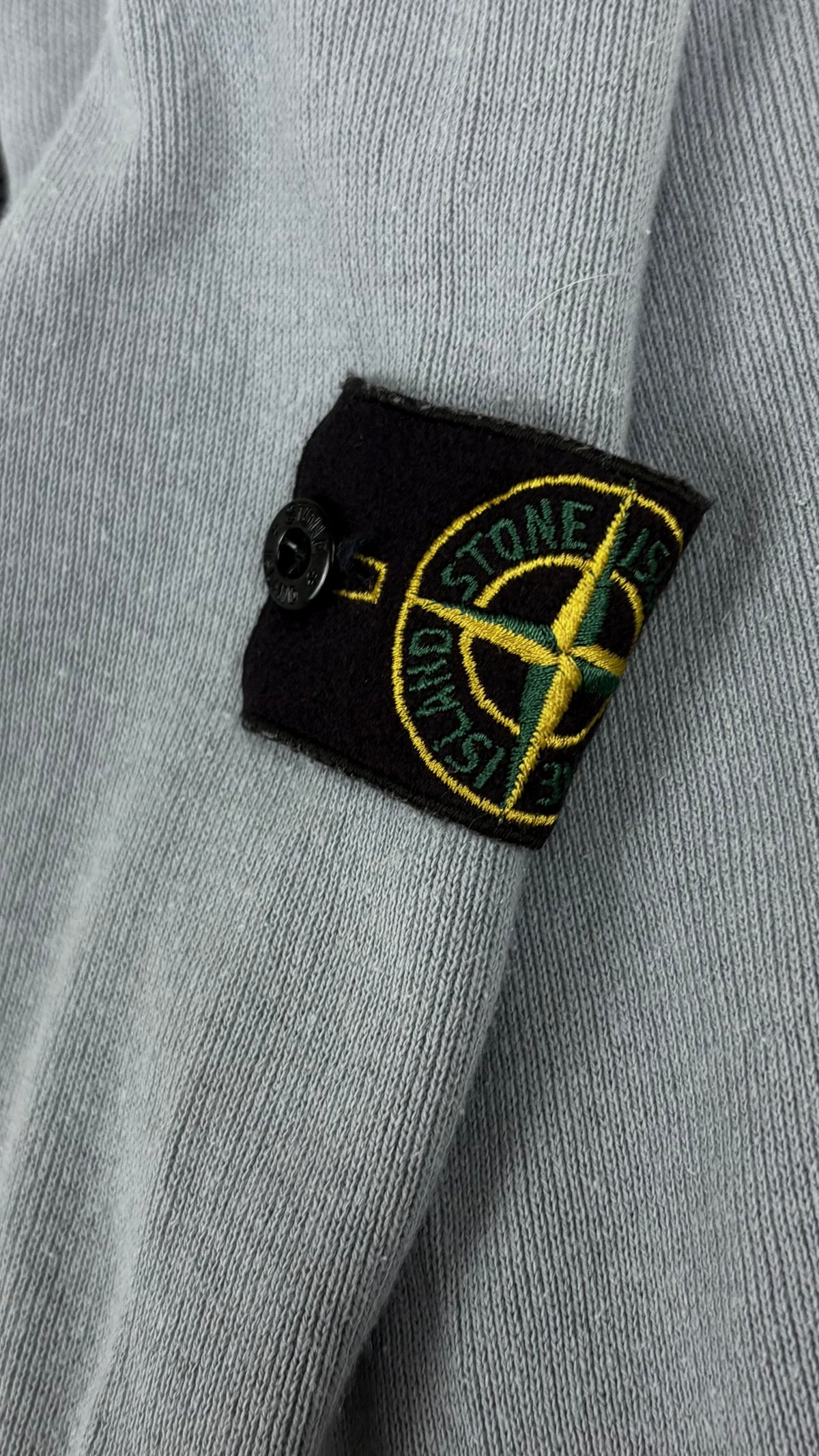Sweat Zippé à Capuche Stone Island Nylon Metal gris, détail étiquettes et finitions — vue 3
