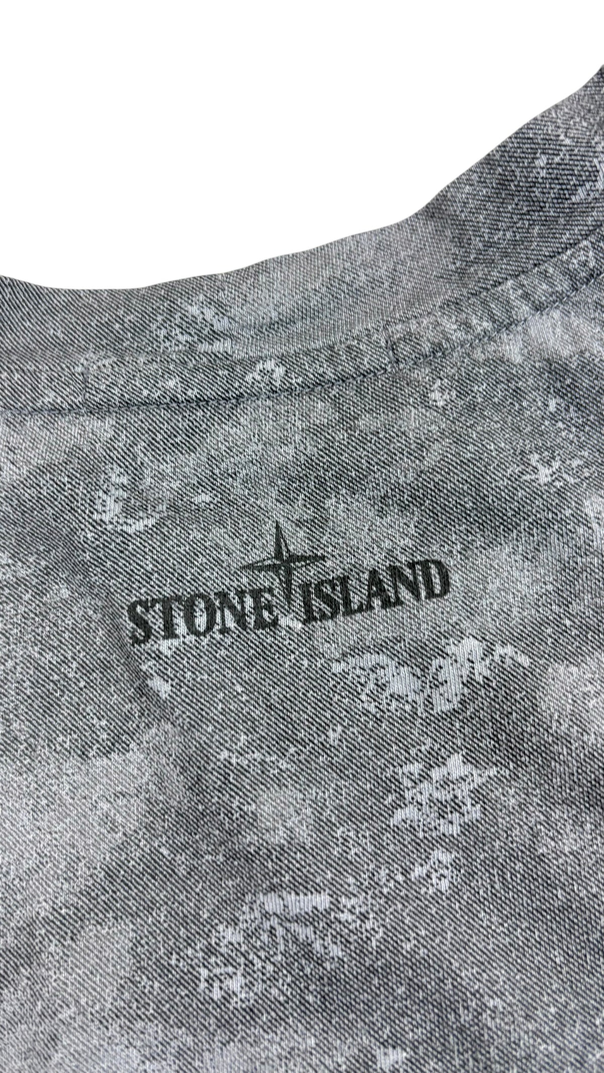 Tee-shirt Stone Island gris taille M - vue 3/4