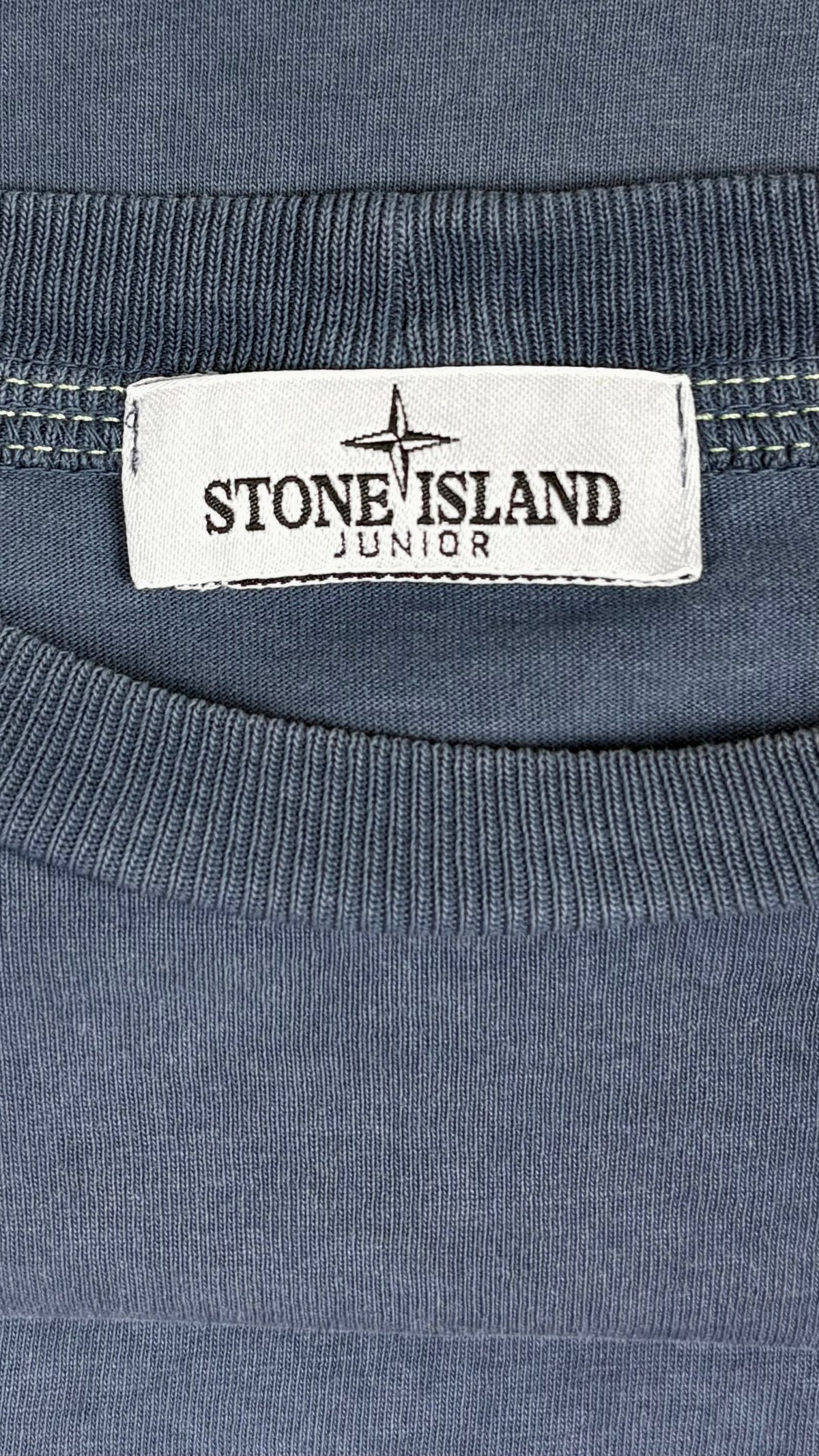 Tee-shirt Manches Longues Stone Island Junior Boussole Brodée bleu, détail étiquettes et finitions — vue 4