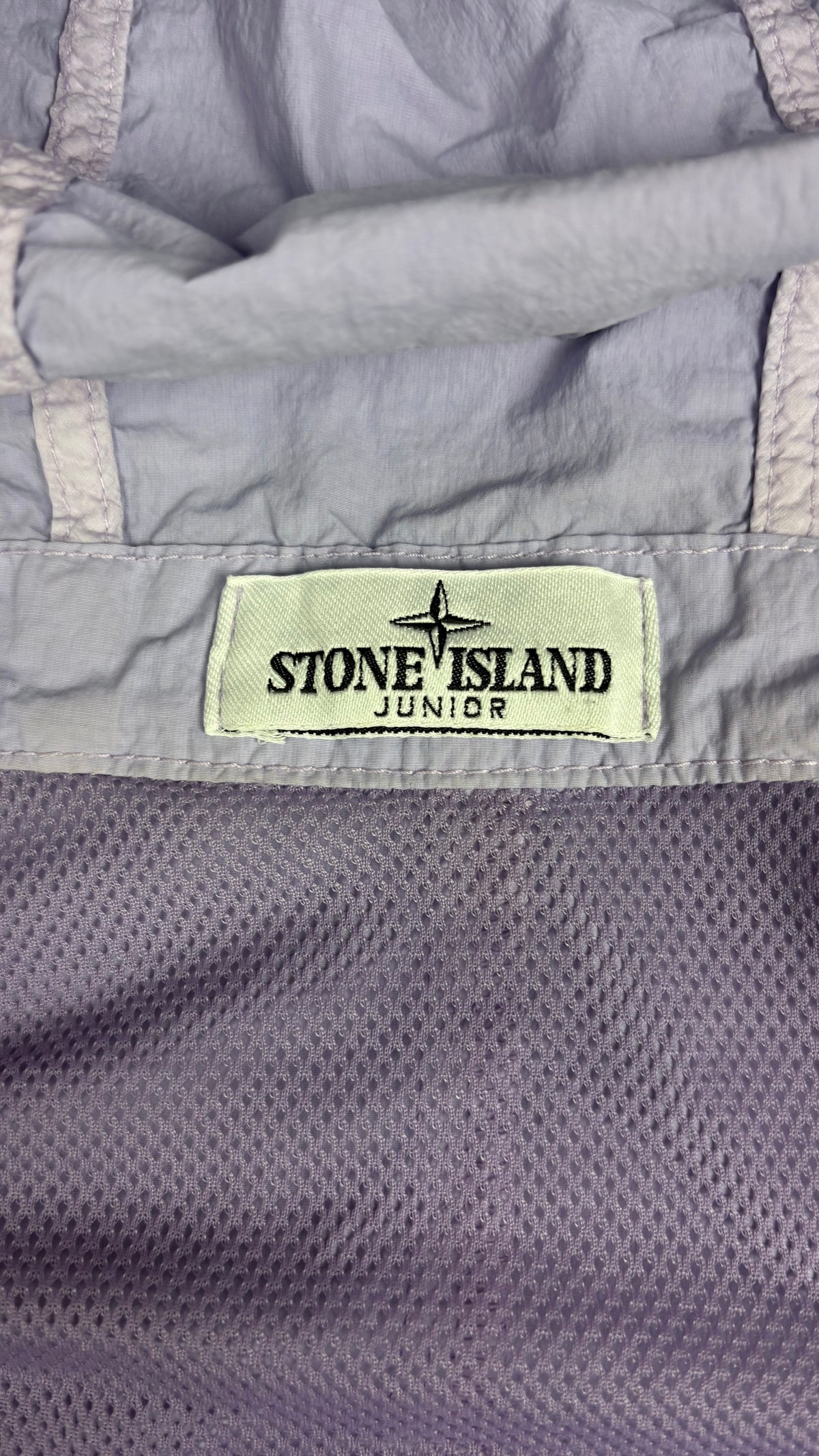 Veste à Capuche Stone Island Junior lilas, détail étiquettes et finitions — vue 3