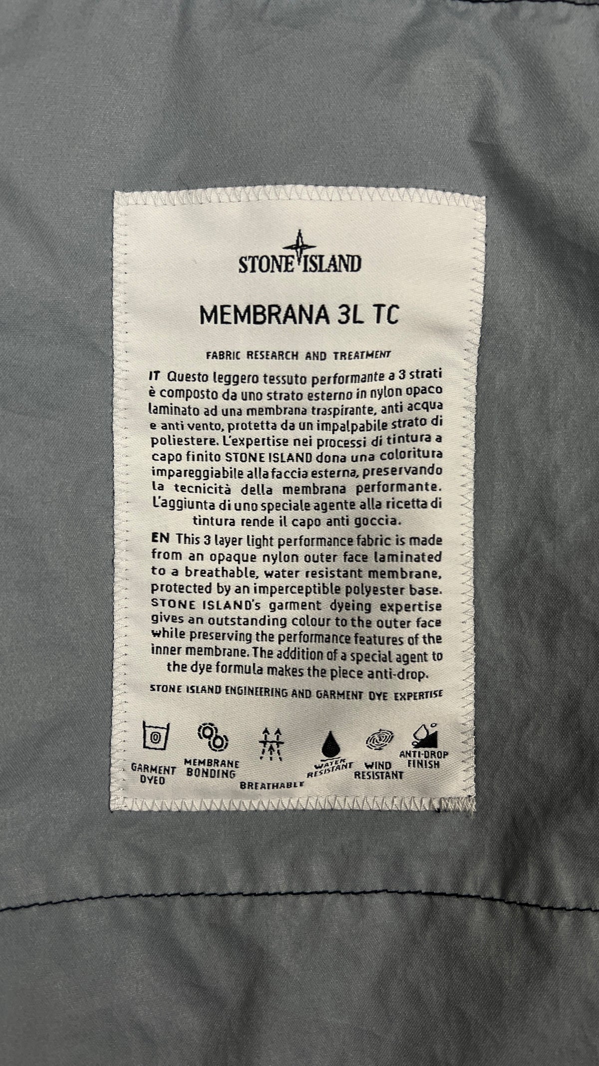 Veste à Capuche Stone Island Membrana 3L TC marine, détail étiquettes et finitions — vue 5