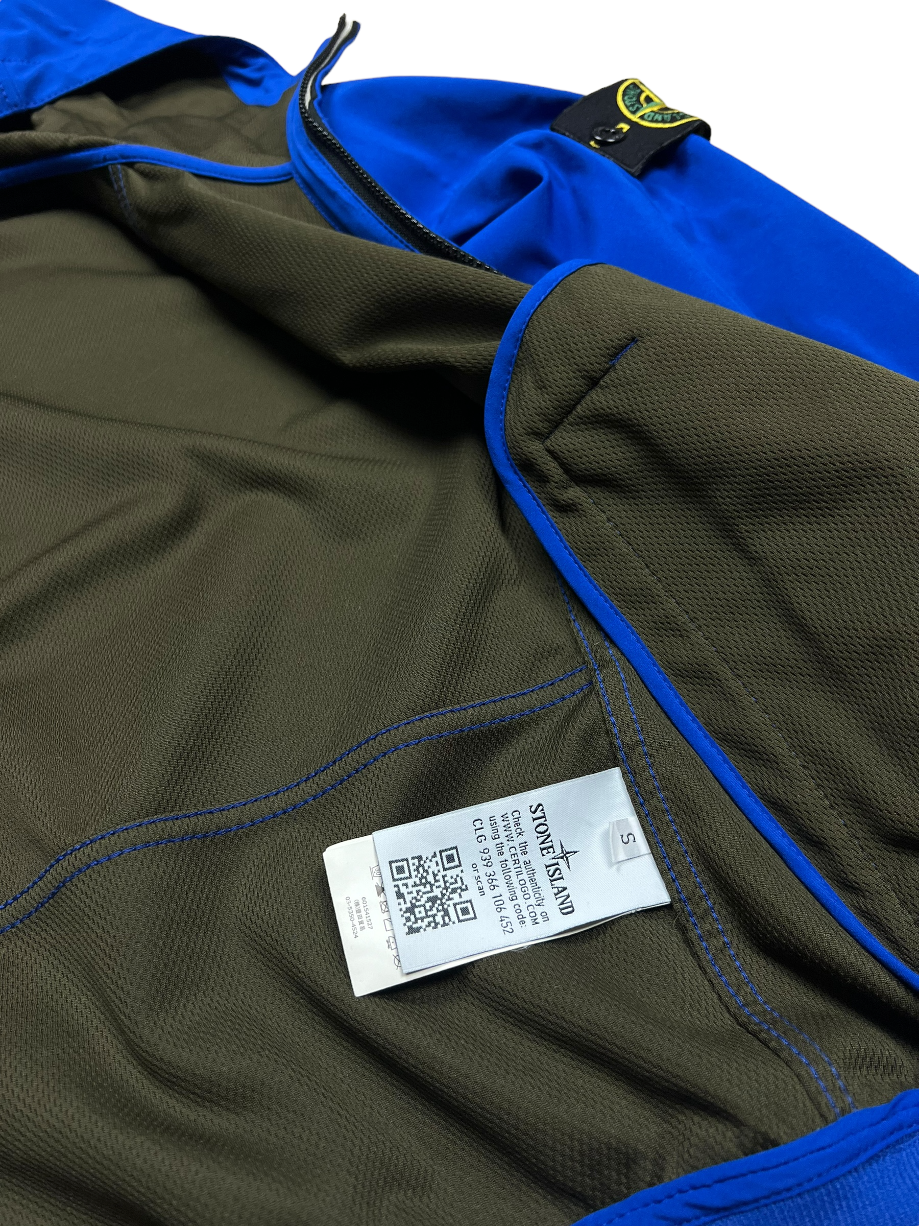 Veste Stone Island bleu taille S - Logo et étiquette