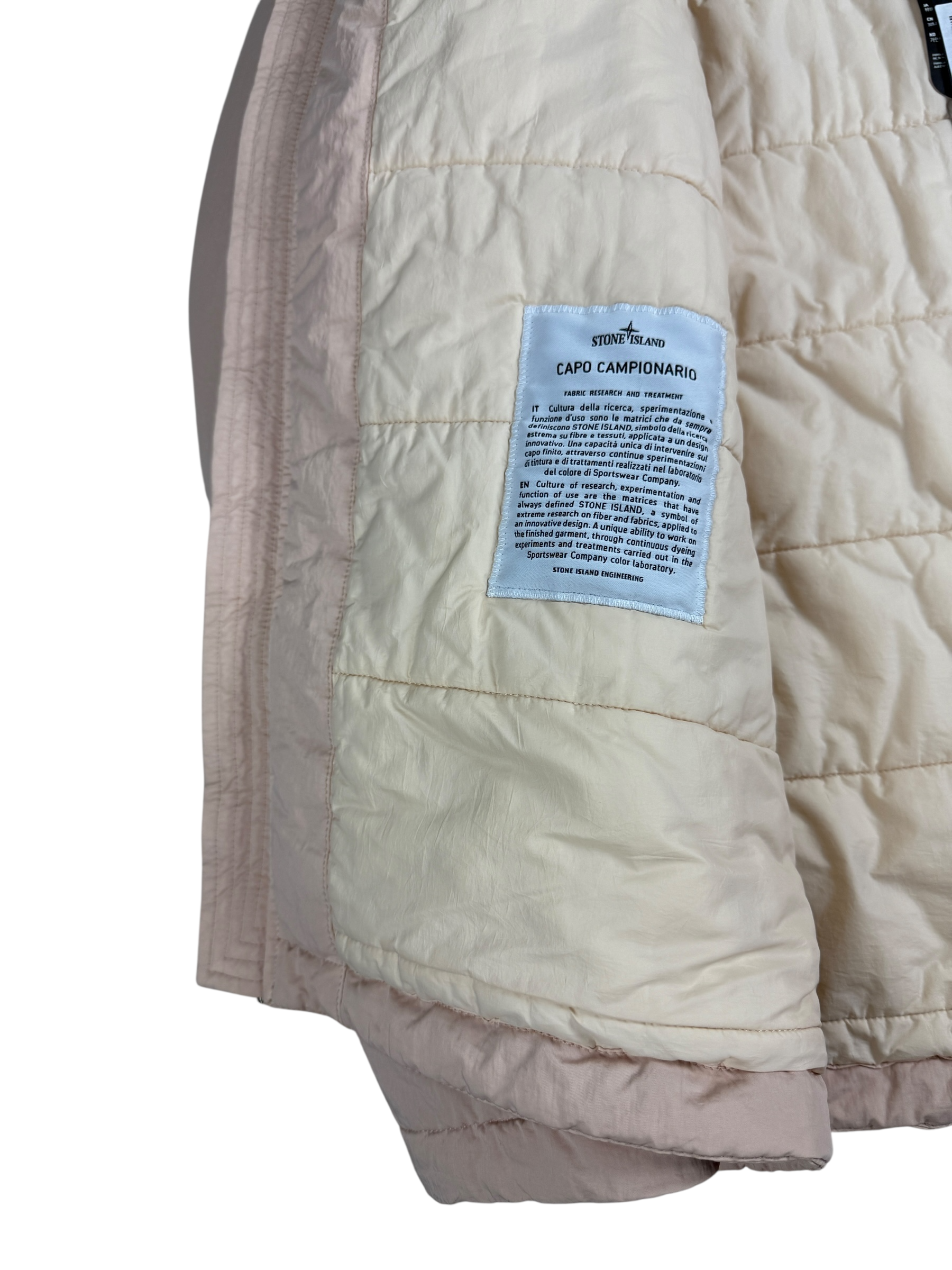 Veste Stone Island rose taille L - Logo et étiquette