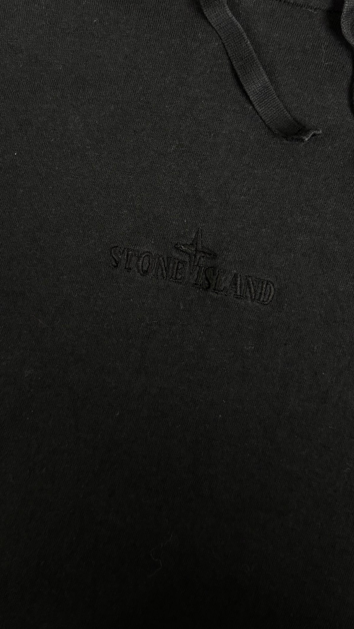 Sweat-shirt Hoodie Stone Island Logo Brodé Noir Taille M – photo complémentaire 2 – NB08 Shop