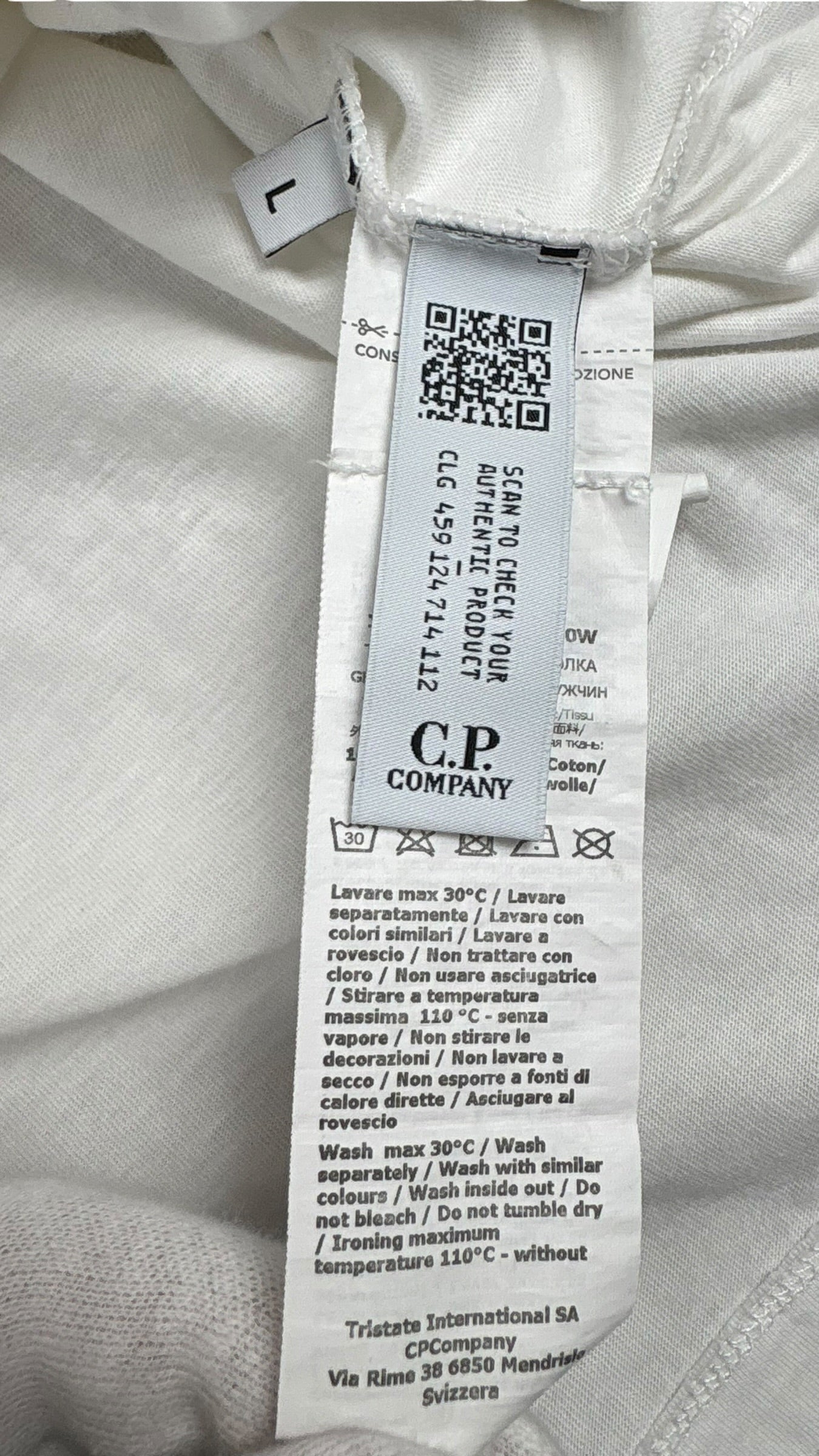 Étiquette de composition et d'entretien C.P Company avec QR code d'authentification