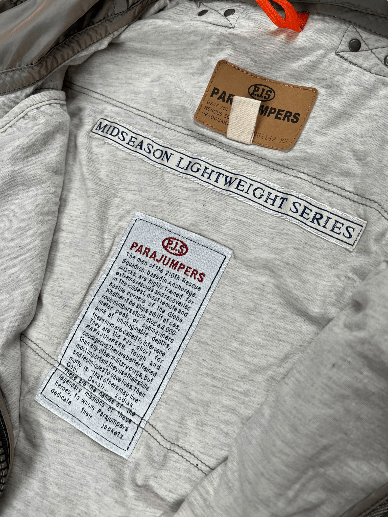 VESTE PARAJUMPERS - NB08 SHOP