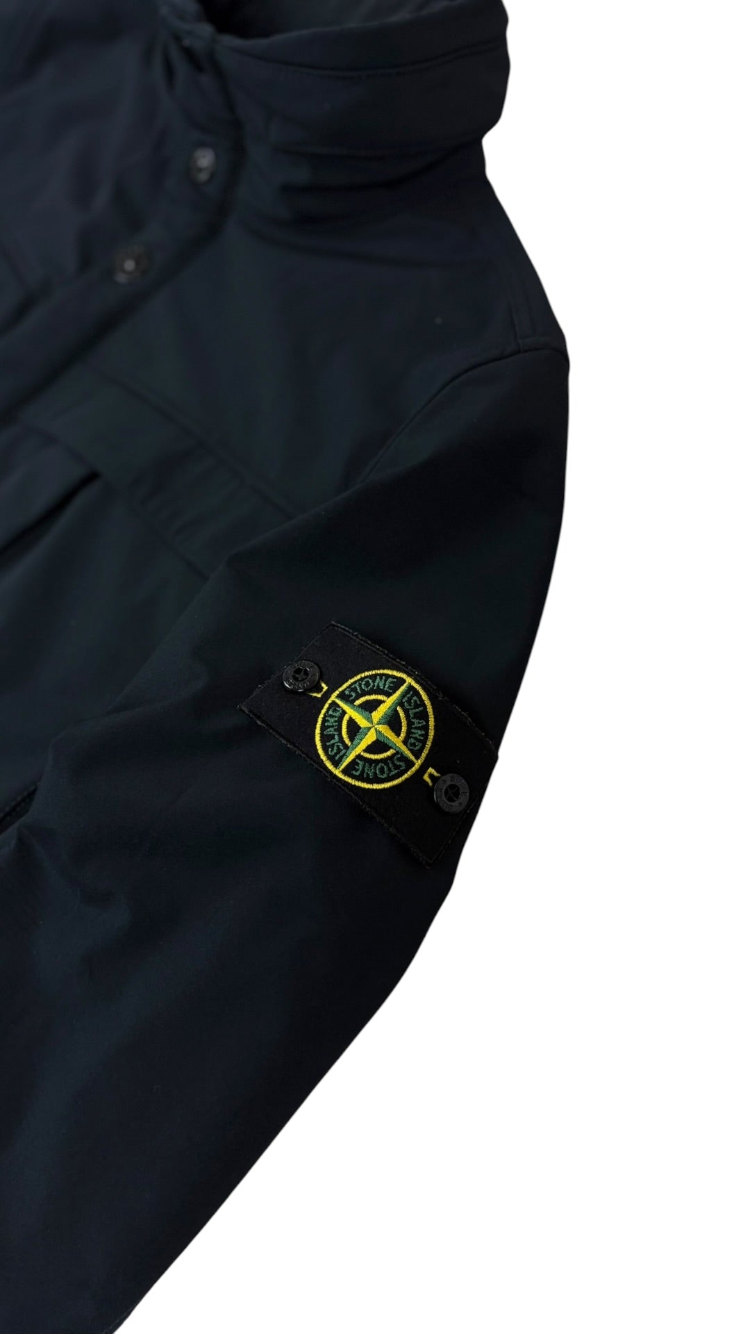 Veste Stone Island Soft Shell-R marine taille S reconditionné - vue dos | Authentique NB08