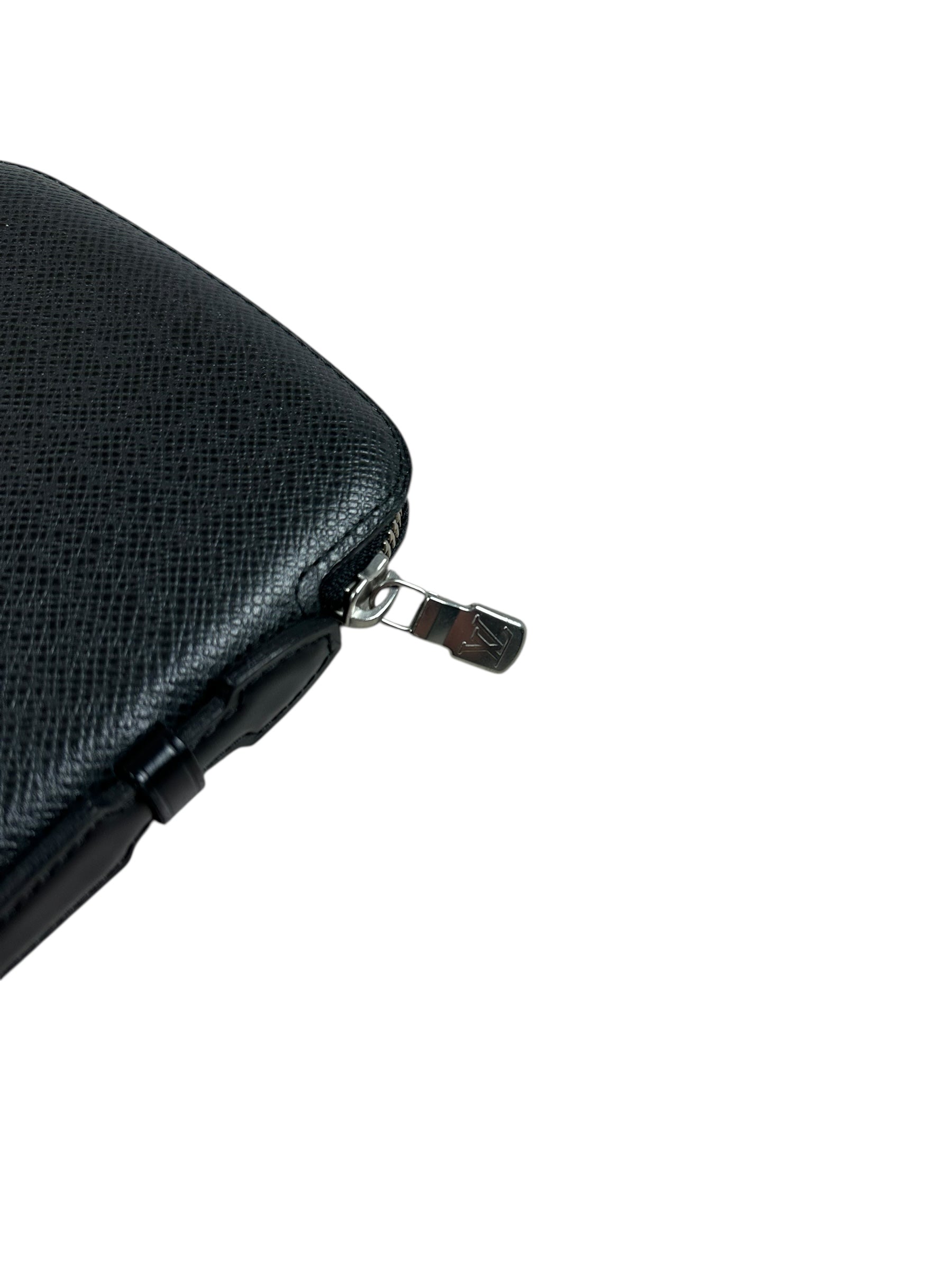 LOUIS VUITTON ORGANIZER ATOLL TAIGA - NOIR - TAILLE UNI