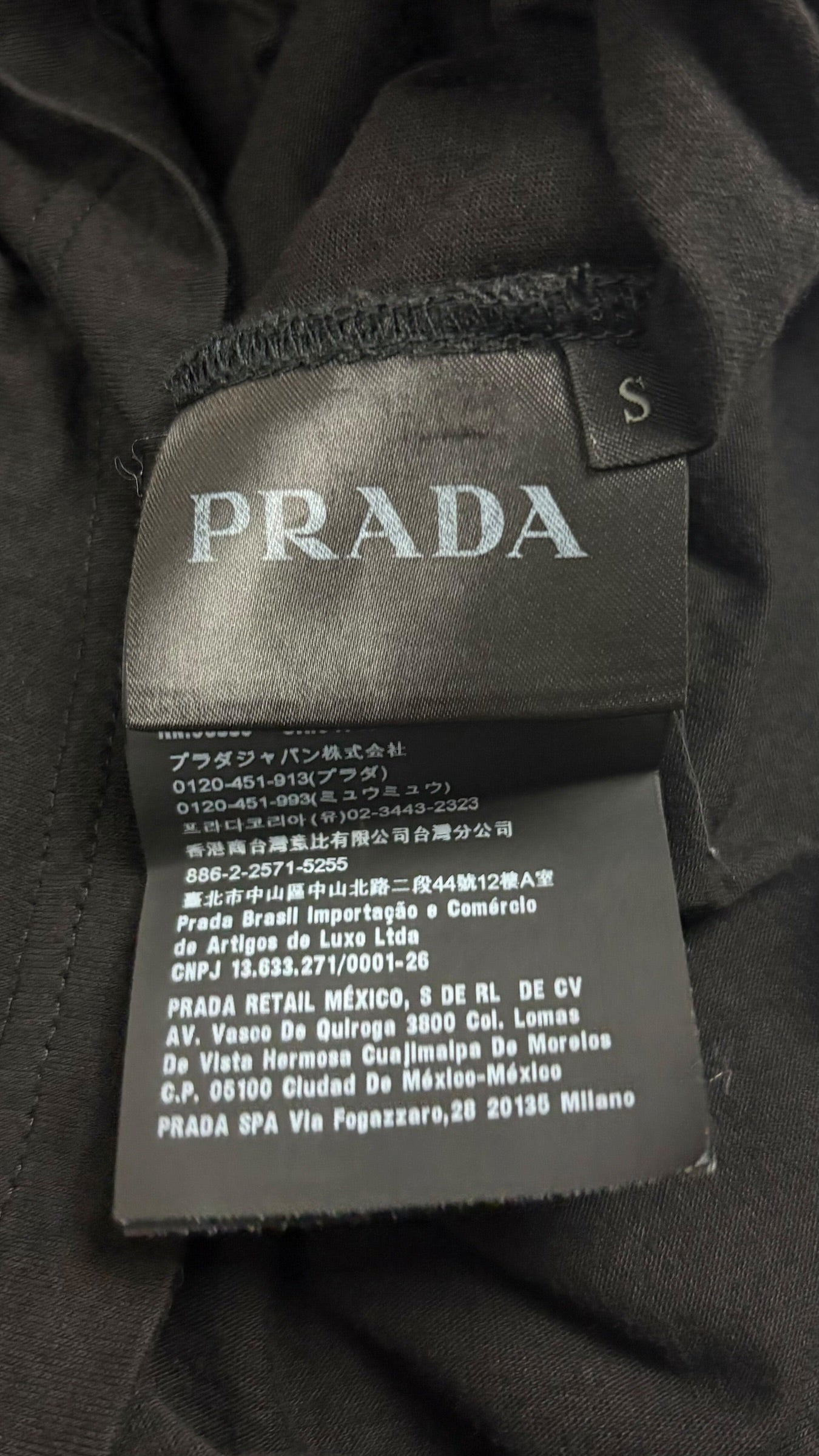 Tee-shirt Prada Poche Zippée noir taille S - vue 5/5