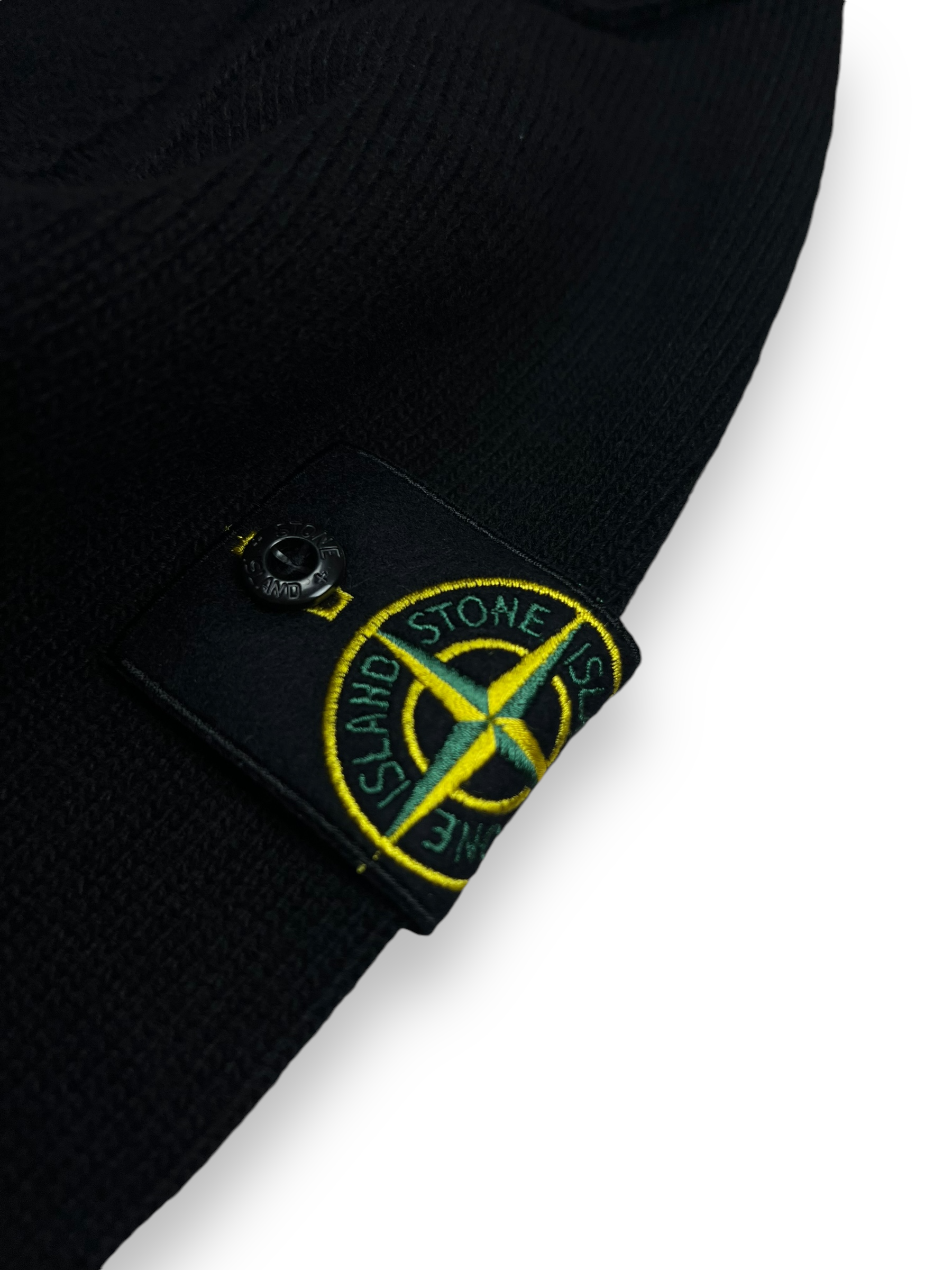 PULL STONE ISLAND