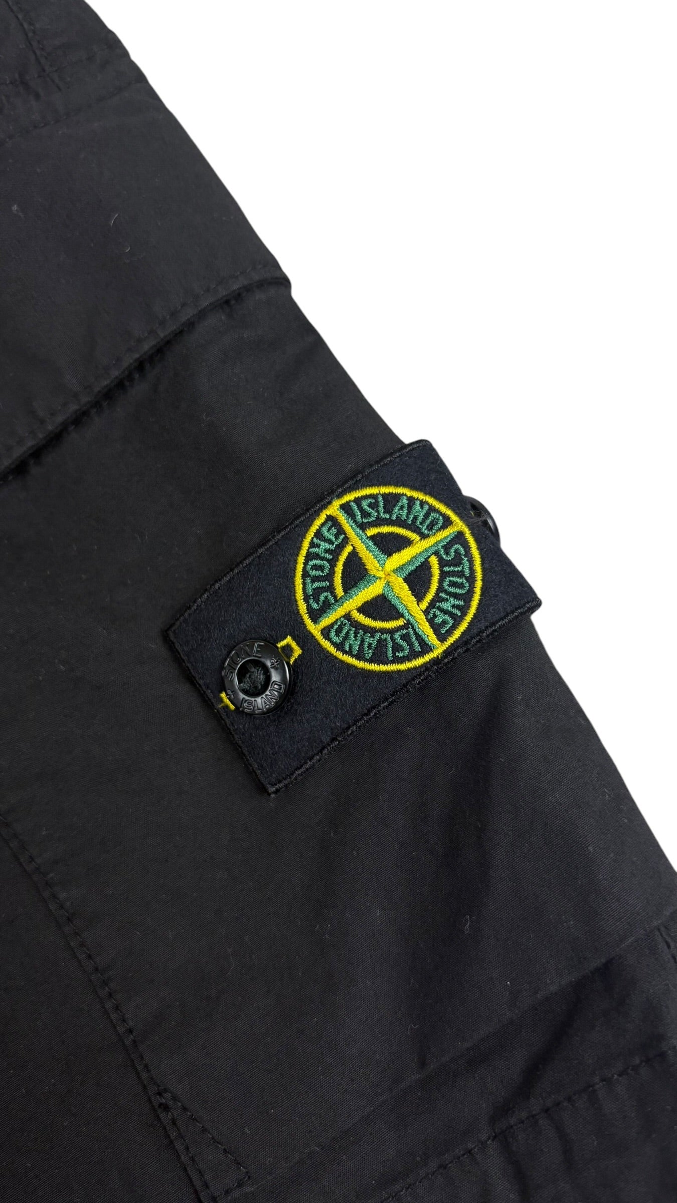 Short Stone Island Junior bermuda coton noir 14 ans neuf - vue 3/5